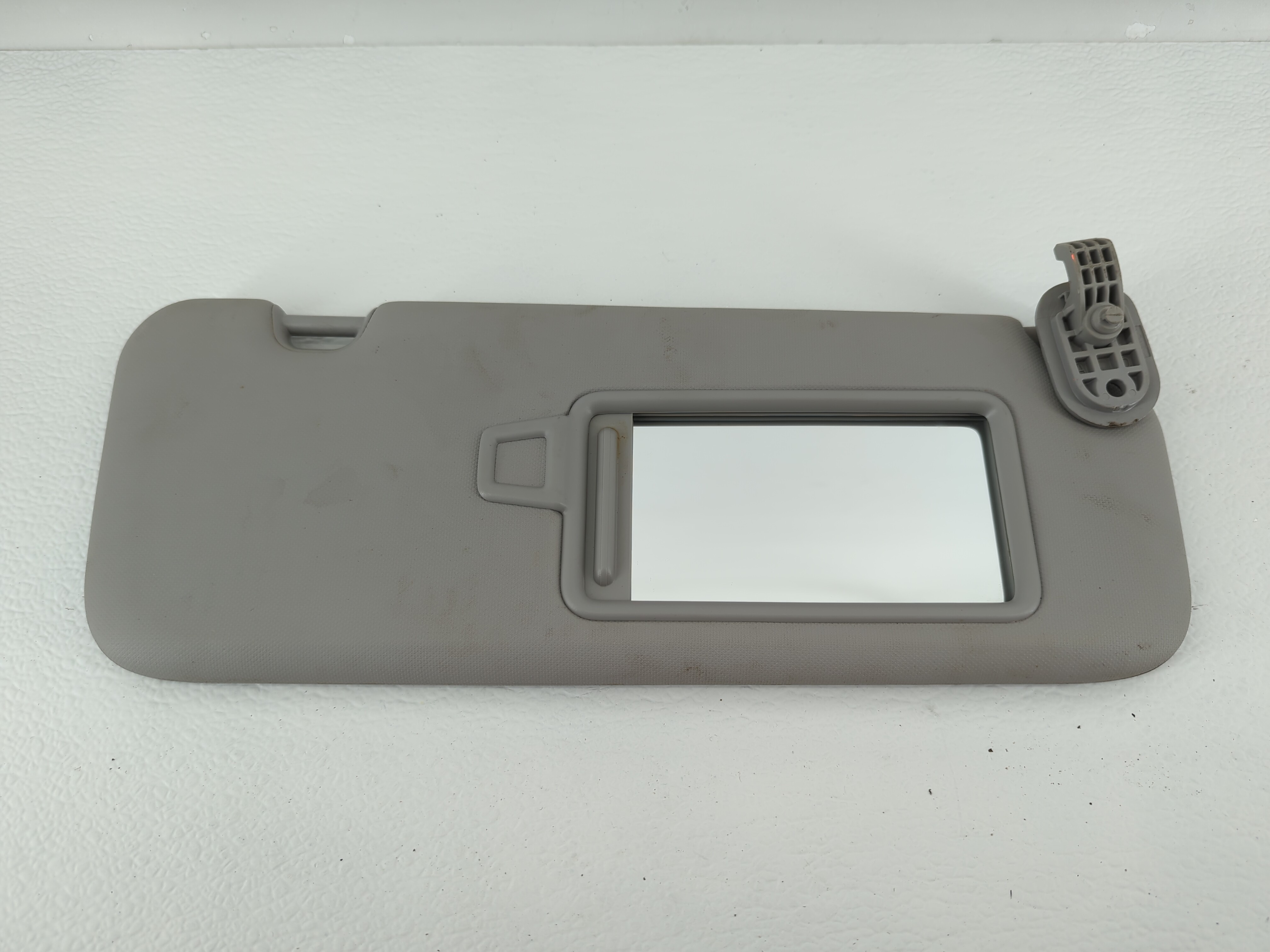 Picture of 2017-2020 Hyundai Elantra Driver Sun Visor Mirror Left Sunvisor Gray 539069