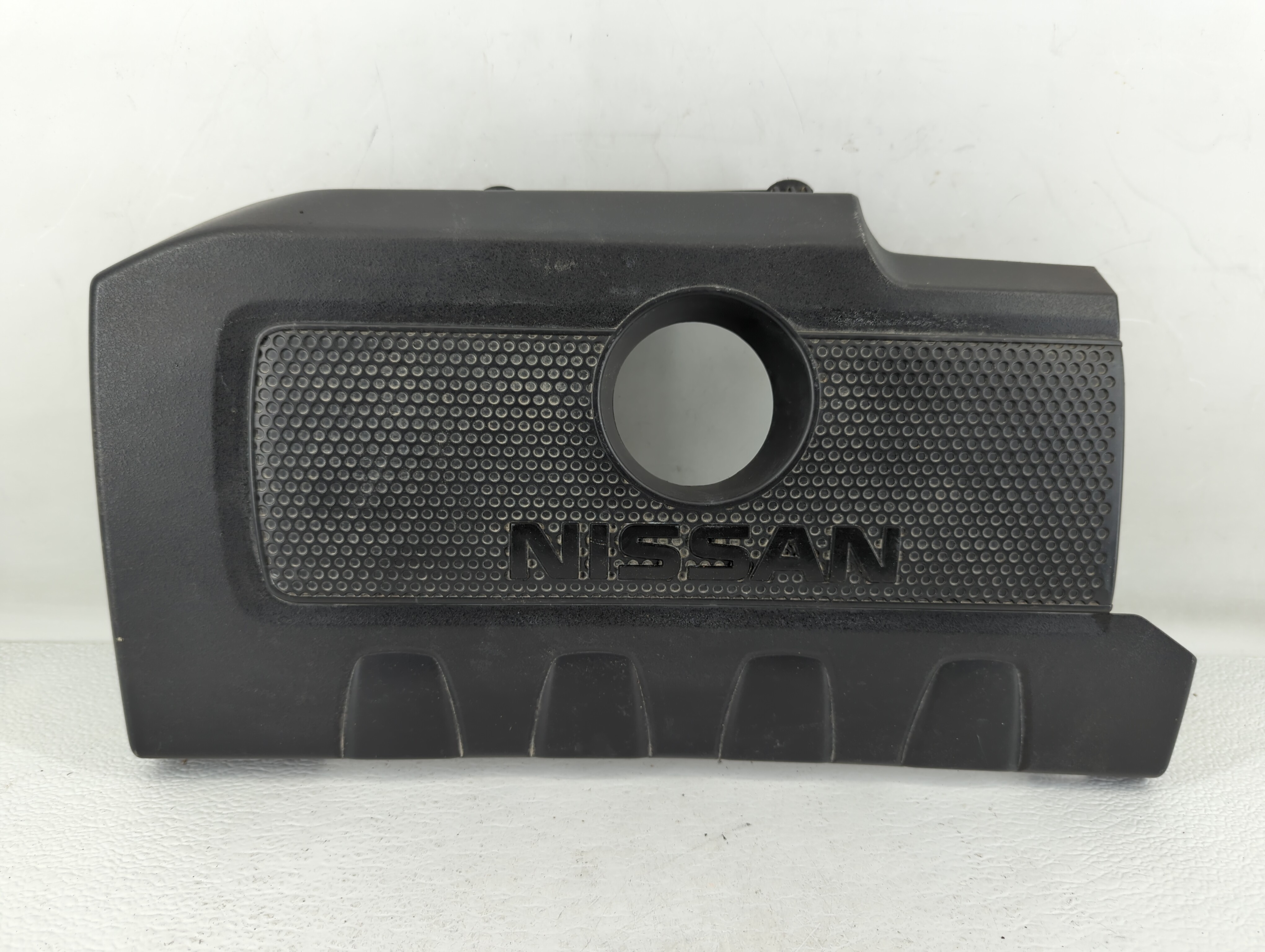 Picture of 2015 Nissan Sentra Engine Cover 540985