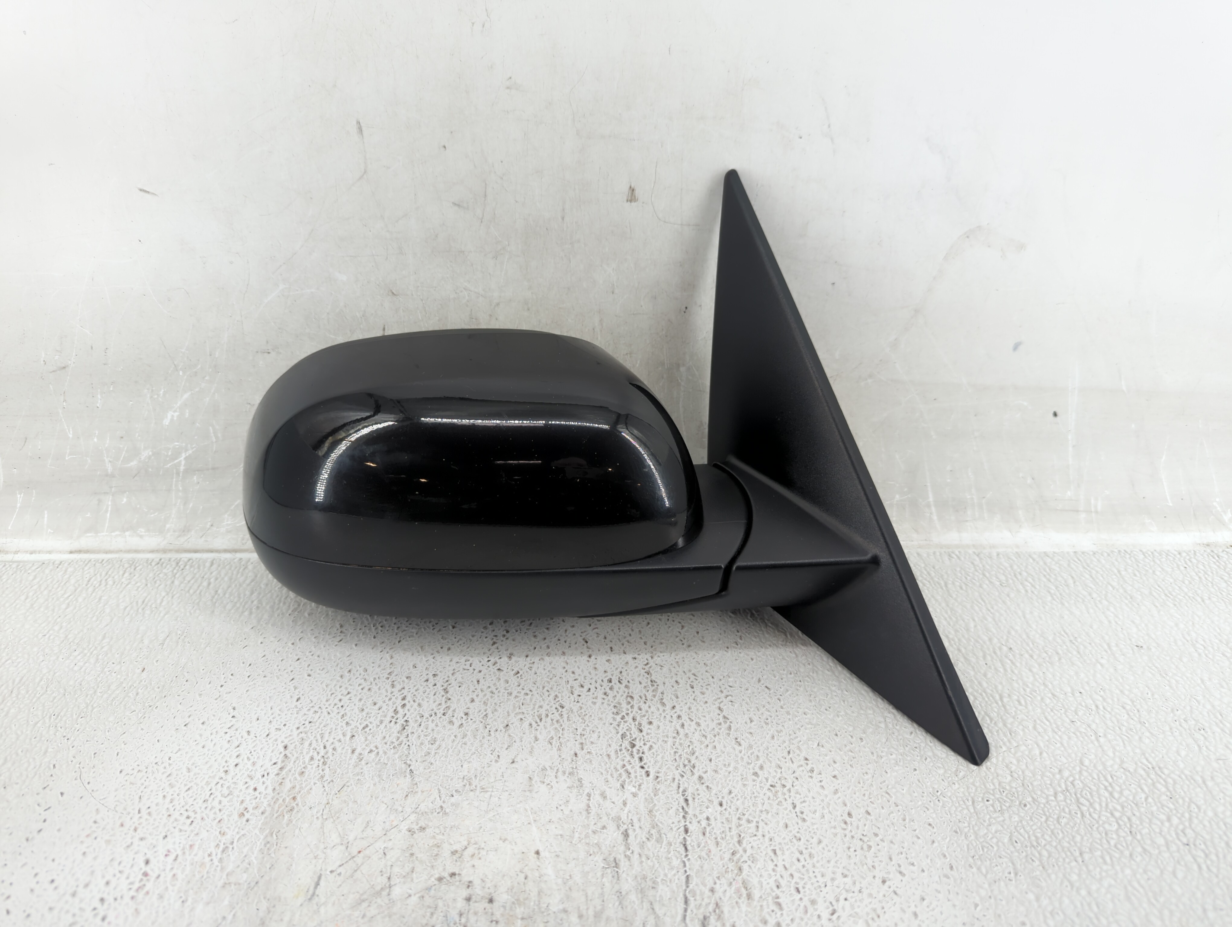 2014-2019 Kia Soul Passenger Right Side View Power Door Mirror Black 541120 - Oemusedautoparts1.com