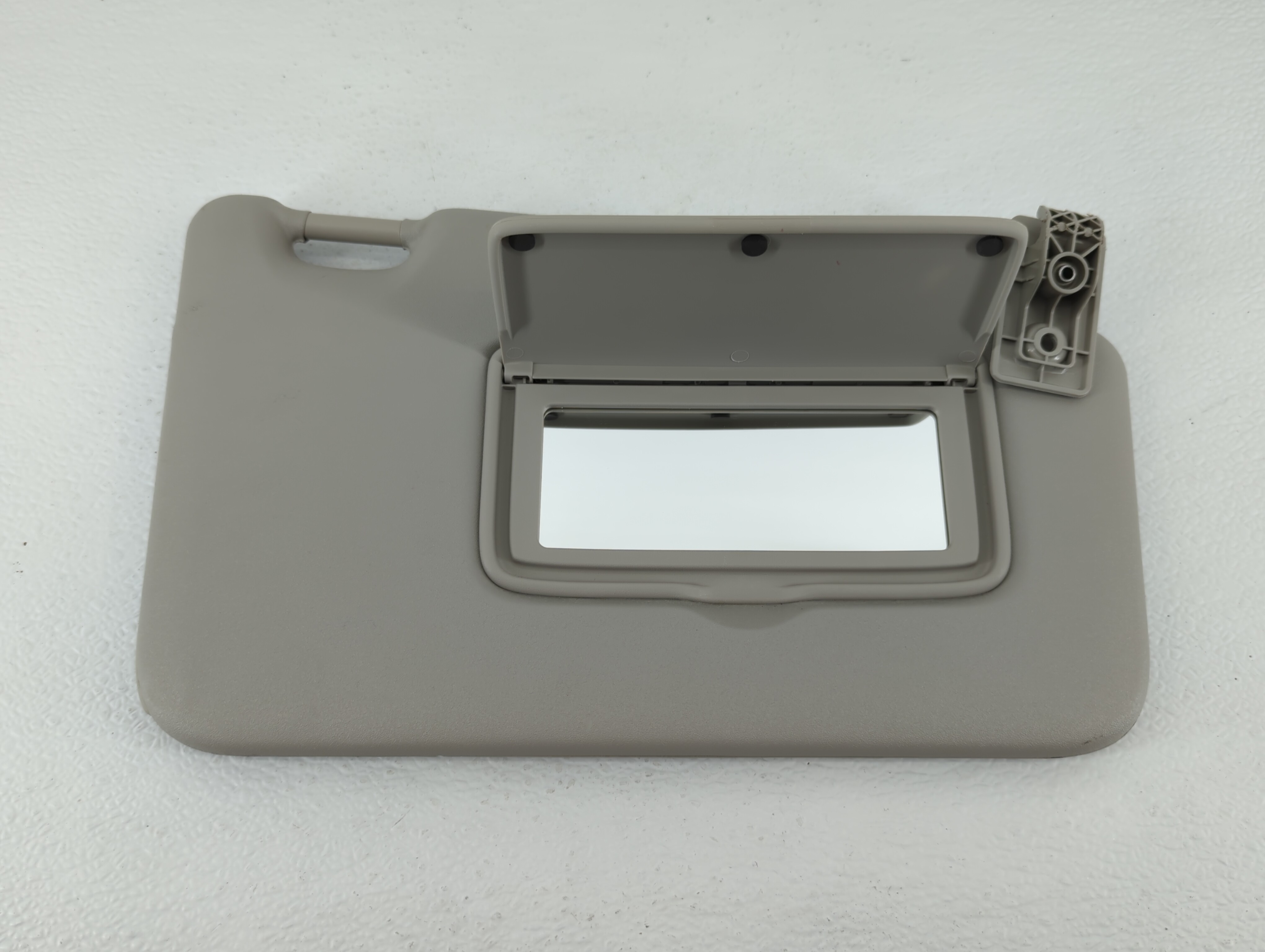 2013-2019 Ford Escape Passenger Sun Visor Mirror Right Sunvisor 541490 - Oemusedautoparts1.com