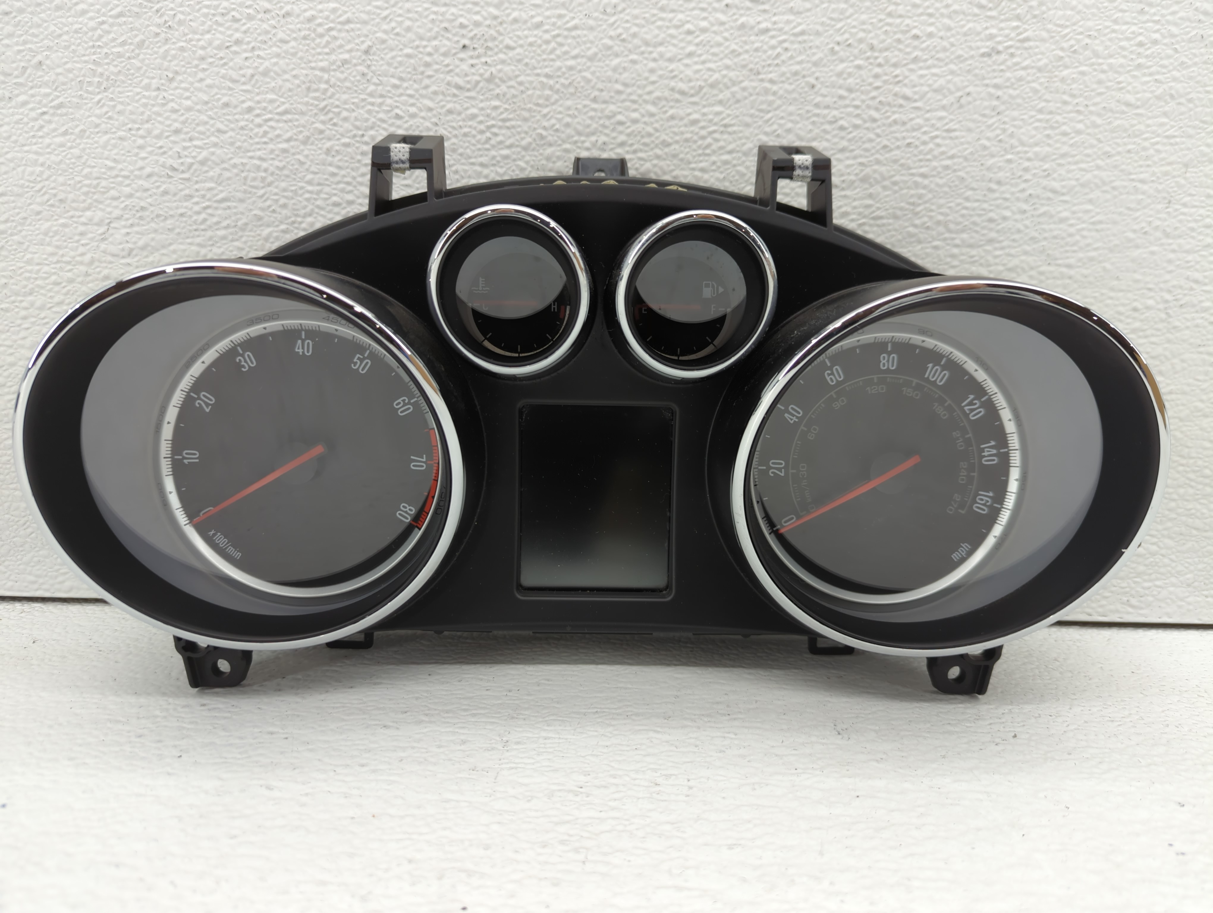 Picture of 2015-2015 Buick Encore Speedometer Instrument Cluster Gauges 541955
