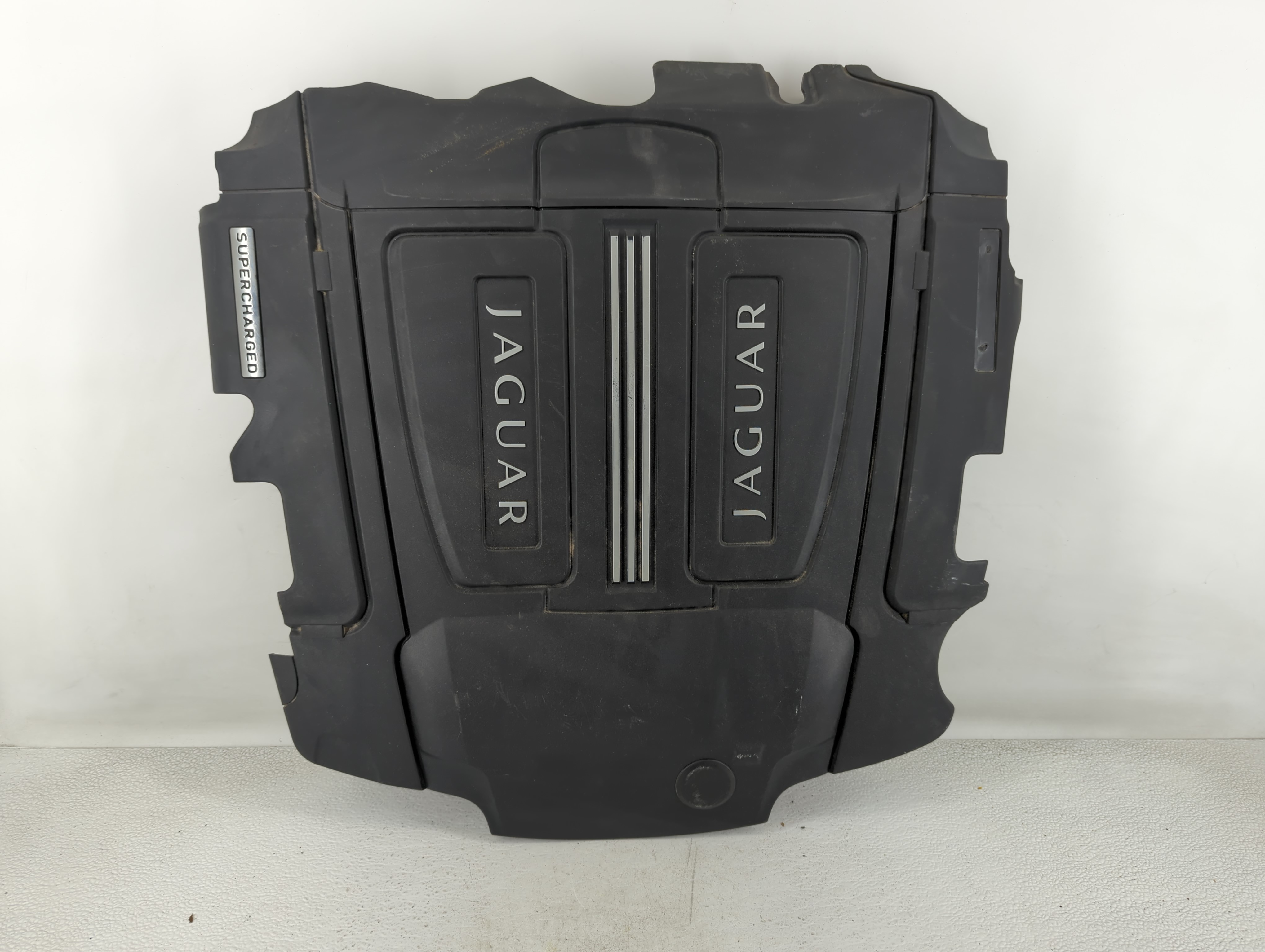 Picture of 2013 Jaguar Xf Engine Cover 544108