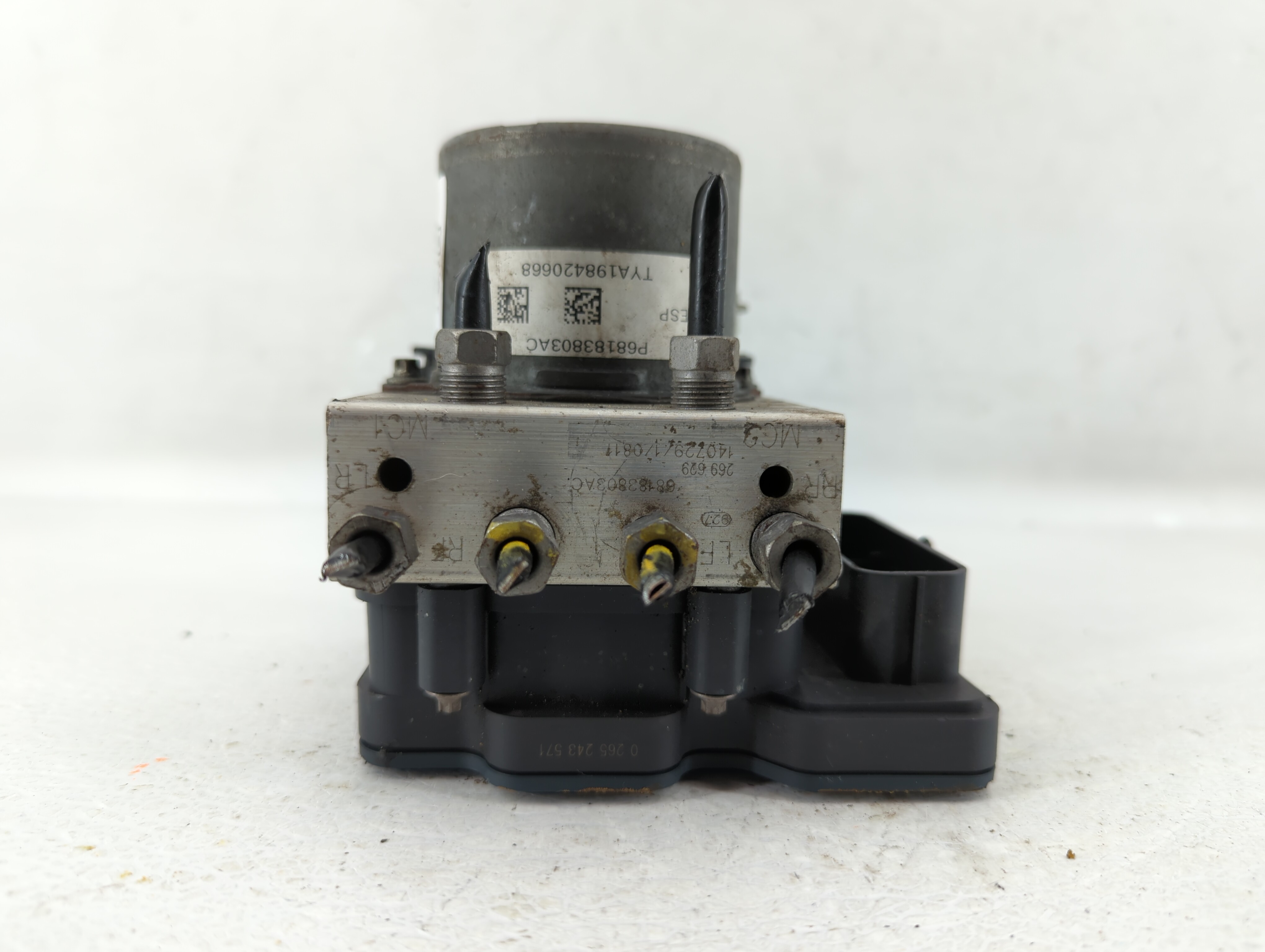 Picture of Dodge Caravan Abs Pump Control Module 545245