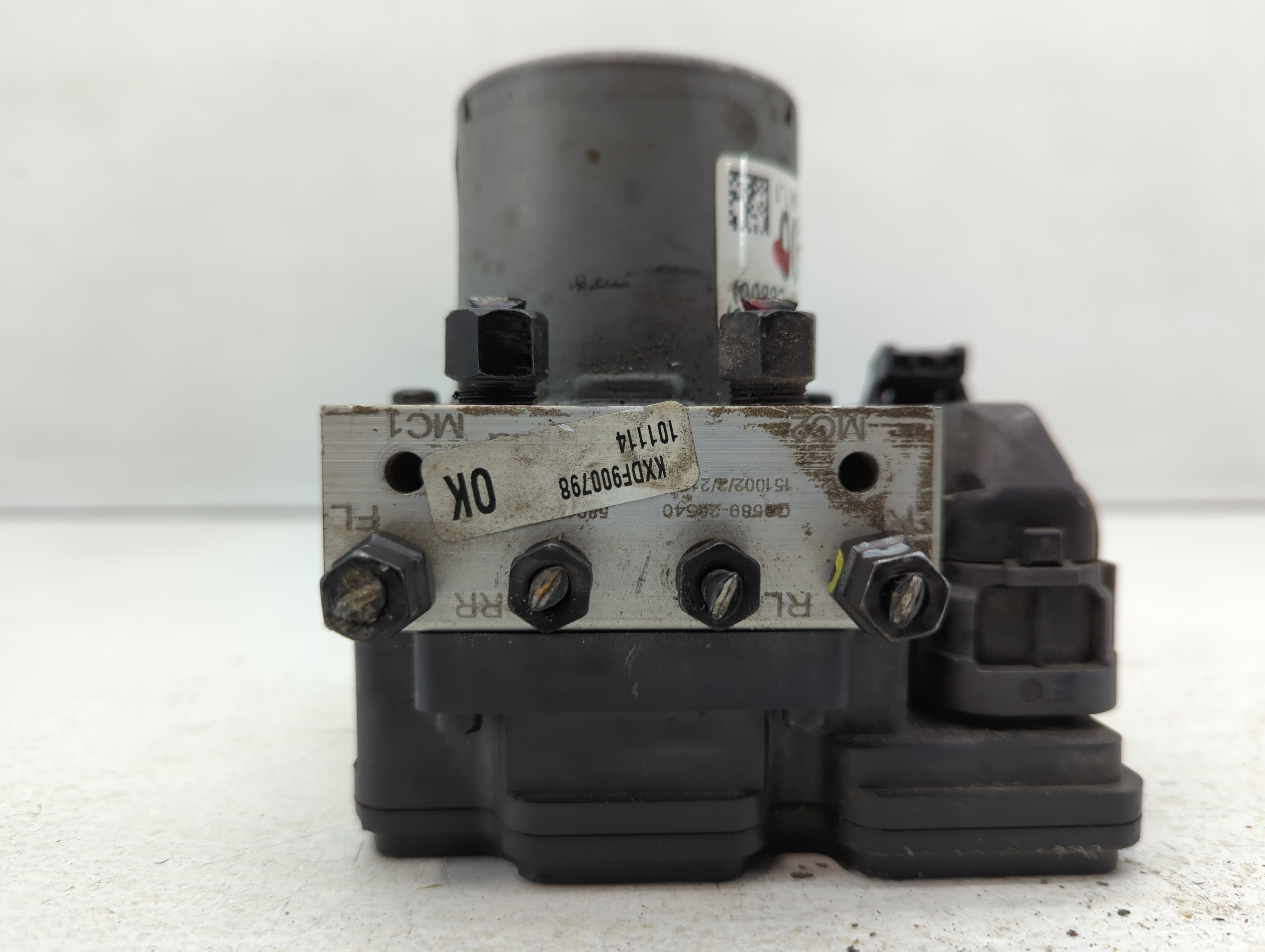 2016-2018 Kia Sorento Abs Pump Control Module 545536 - Oemusedautoparts1.com