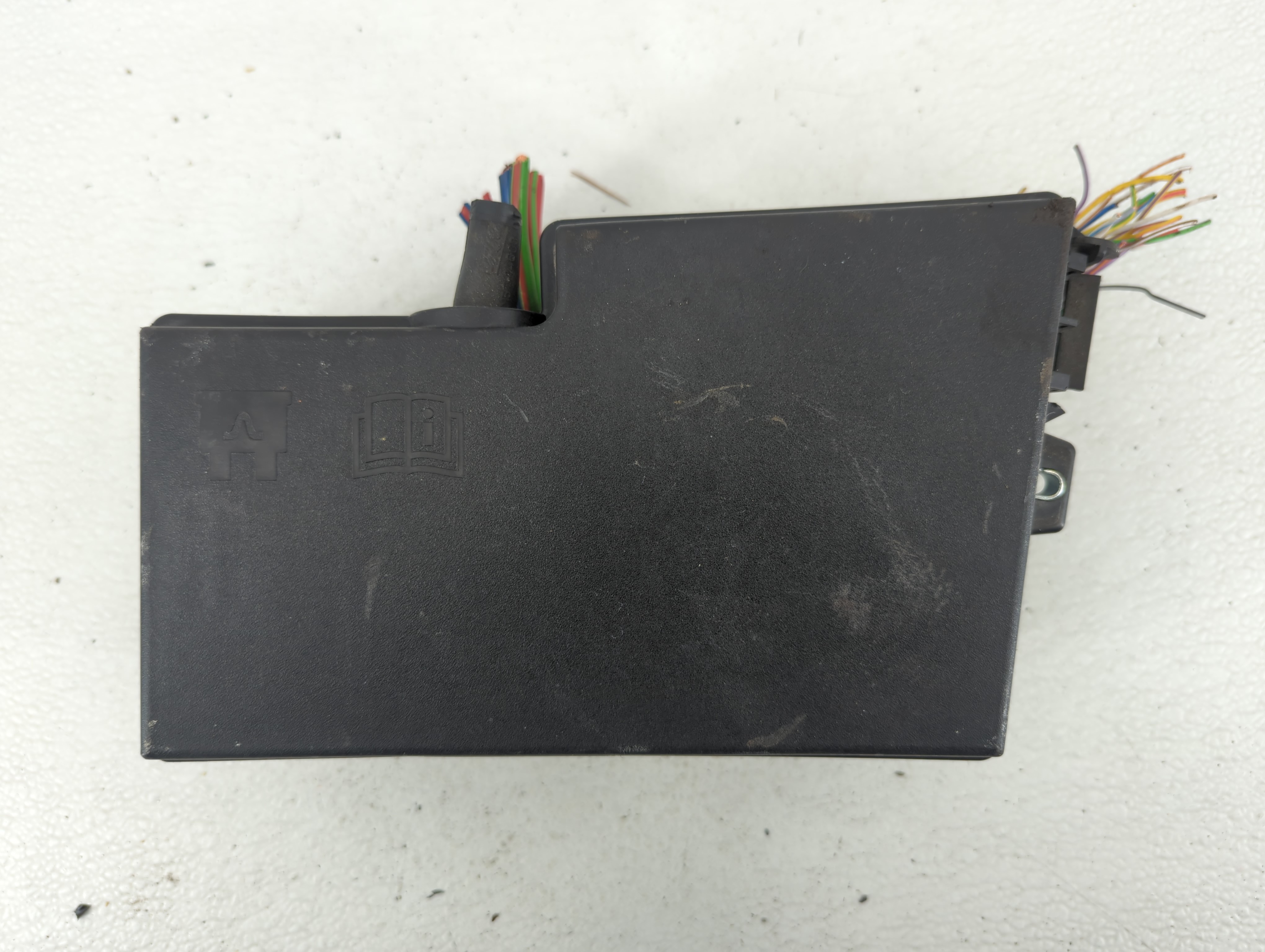 2017-2017 Ford Escape Fusebox Fuse Box Relay Module 545680 - Oemusedautoparts1.com