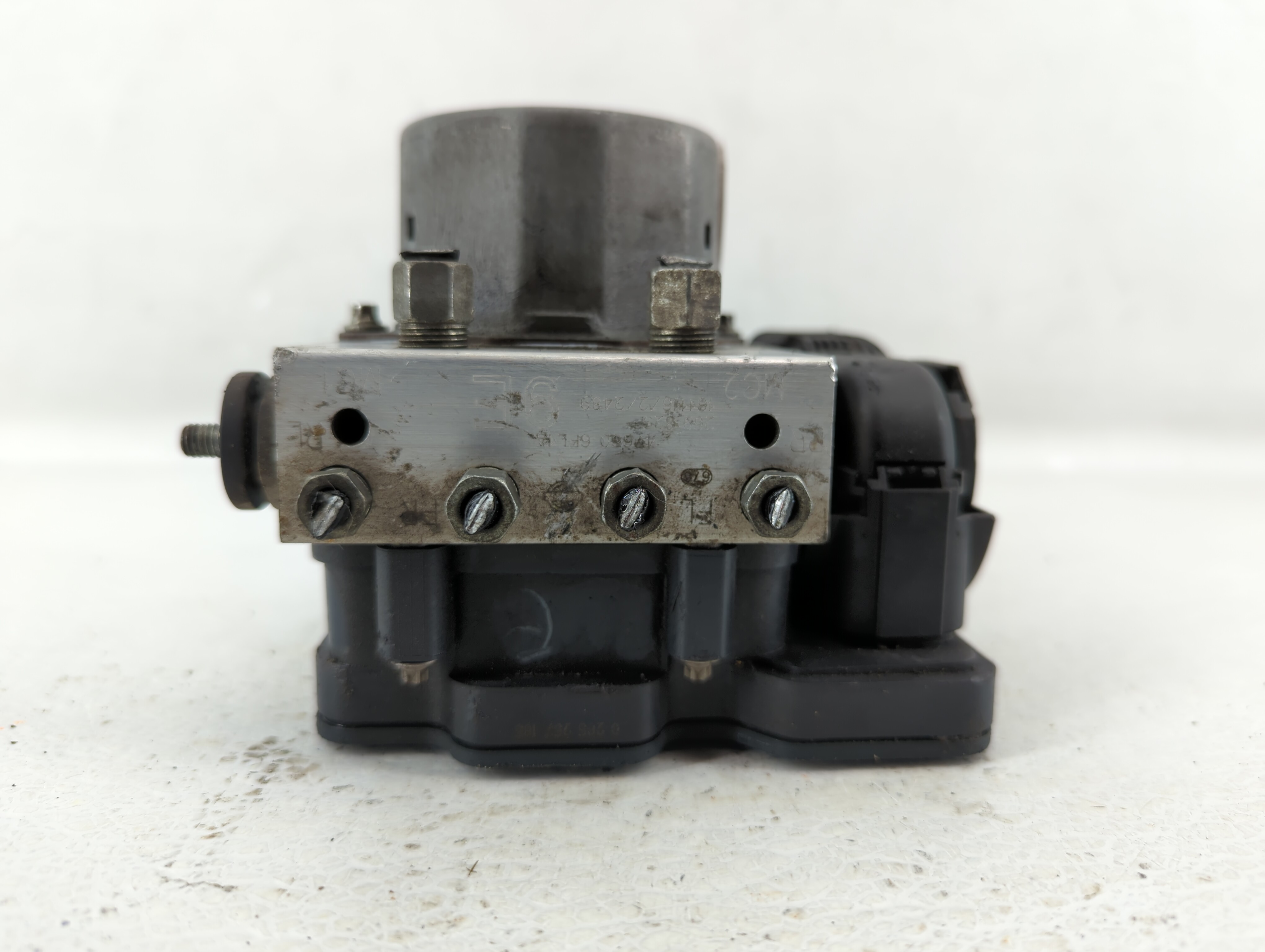 Picture of 2017-2017 Nissan Rogue Abs Pump Control Module 546056