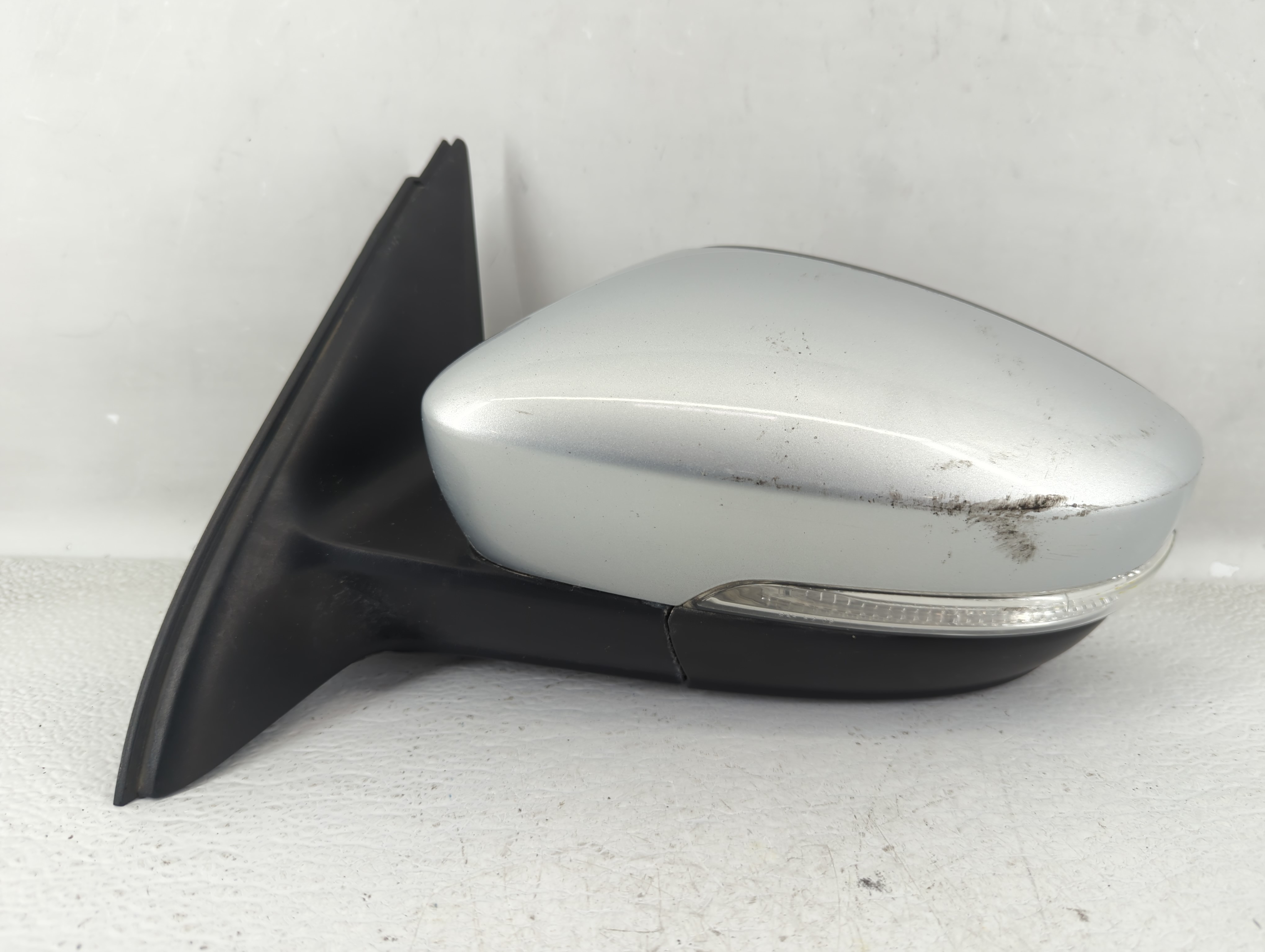2011-2016 Volkswagen Jetta Driver Left Side View Power Door Mirror Silver 548442 - Oemusedautoparts1.com
