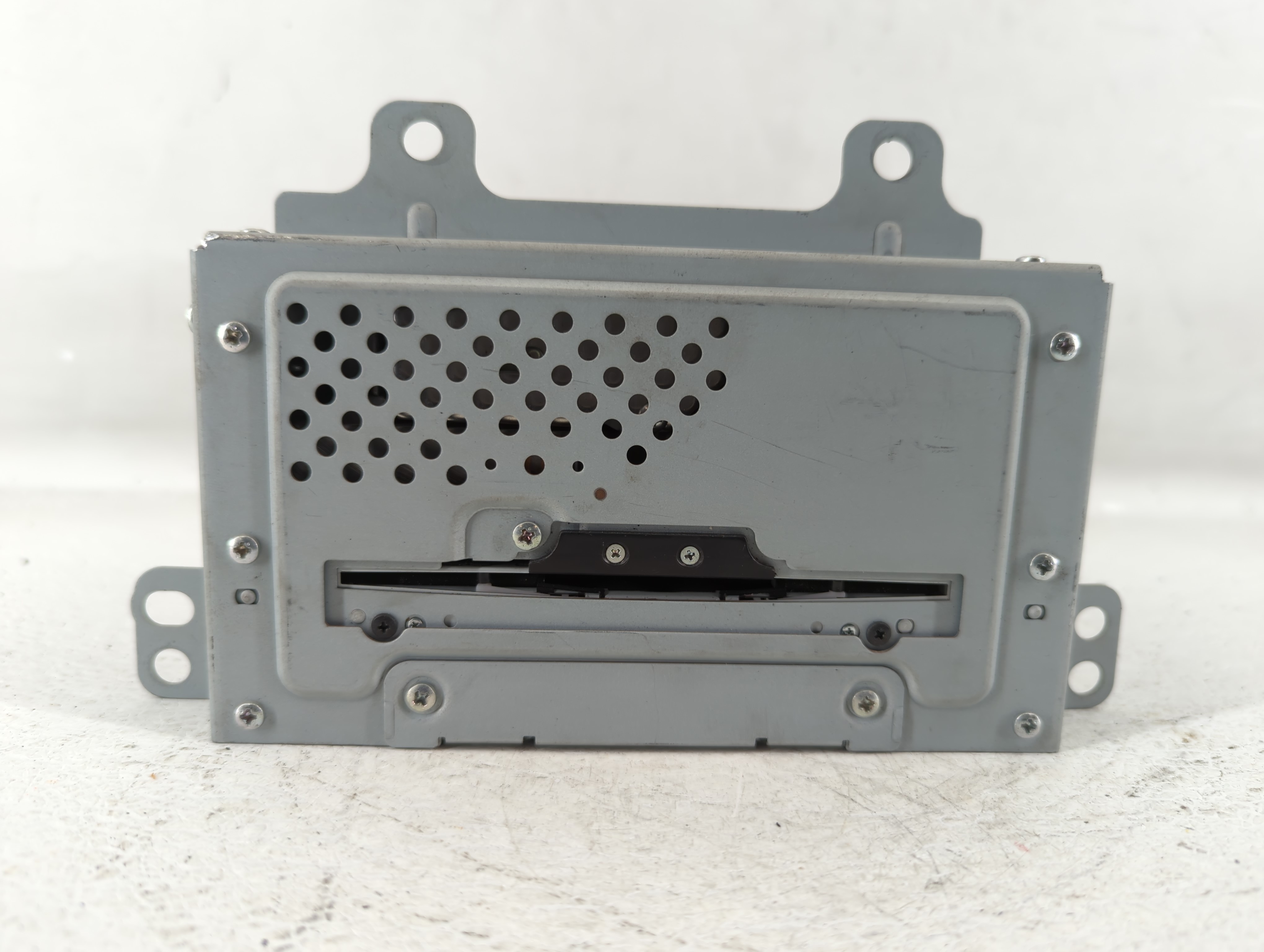 Picture of 2010-2011 Buick Lacrosse Am Fm Cd Player Radio Receiver 548976