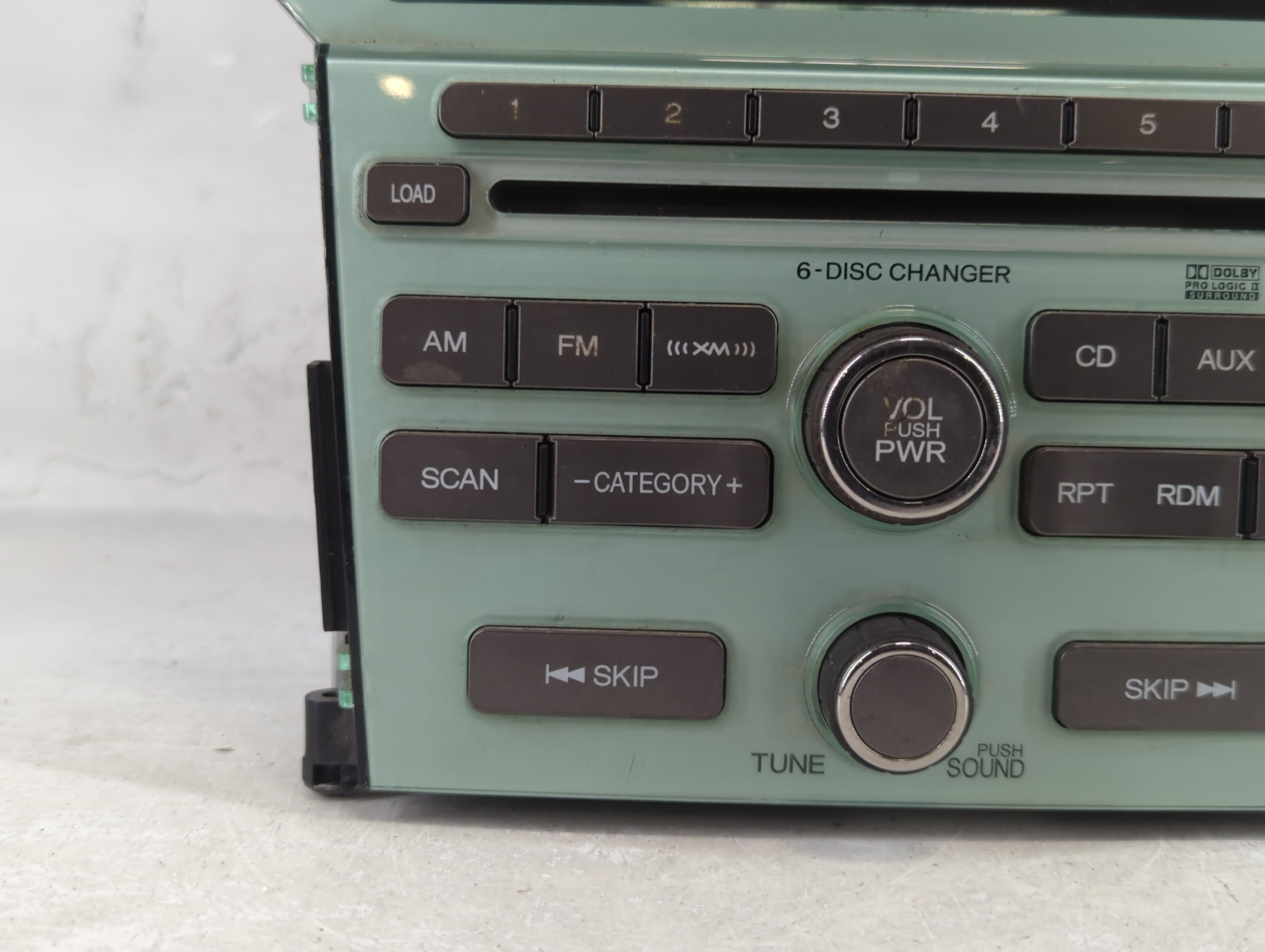 Picture of 2009-2011 Honda Pilot Am Fm Cd Player Radio Receiver 549221