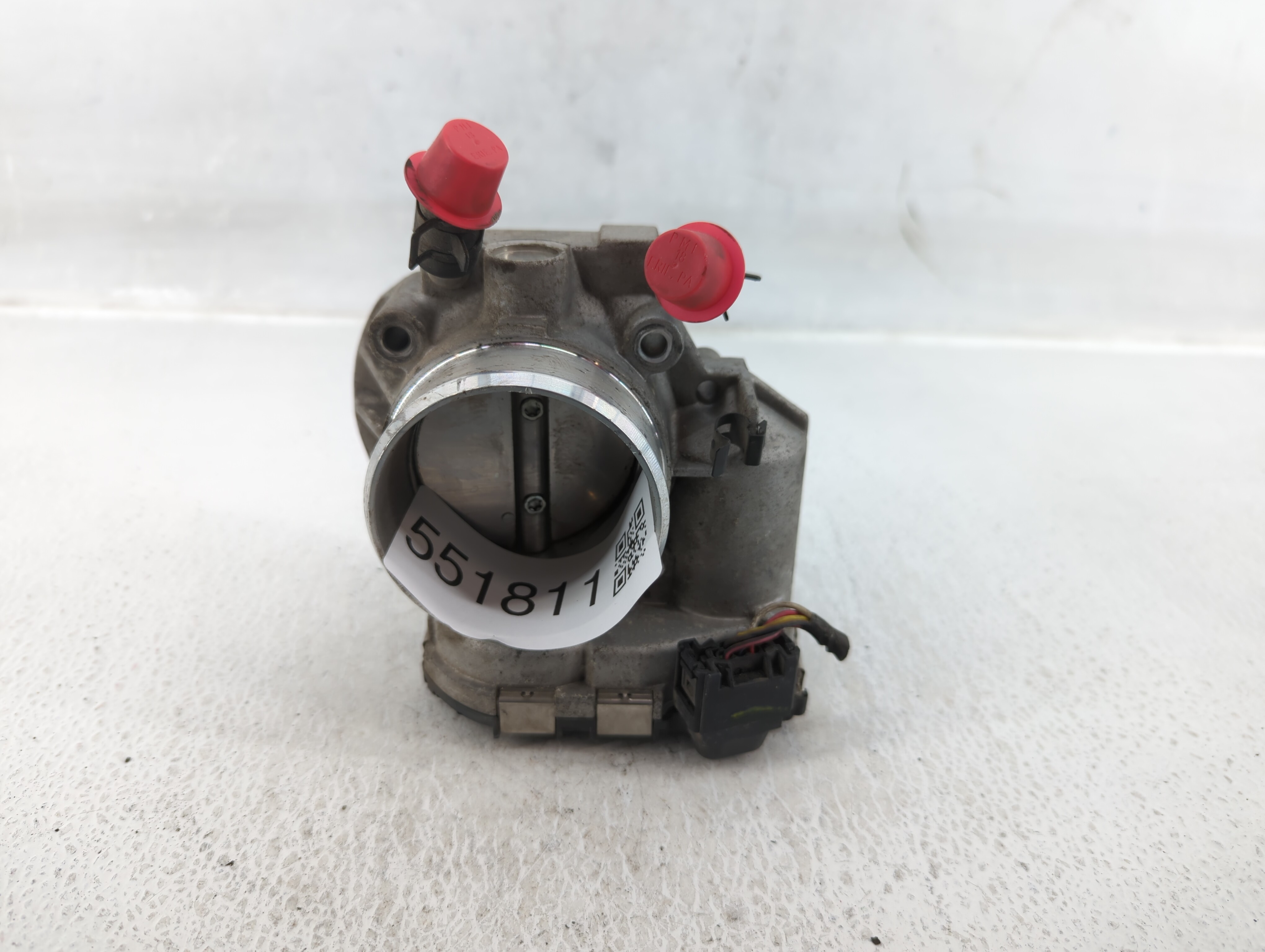 Picture of 2010-2012 Hyundai Santa Fe Throttle Body 551811