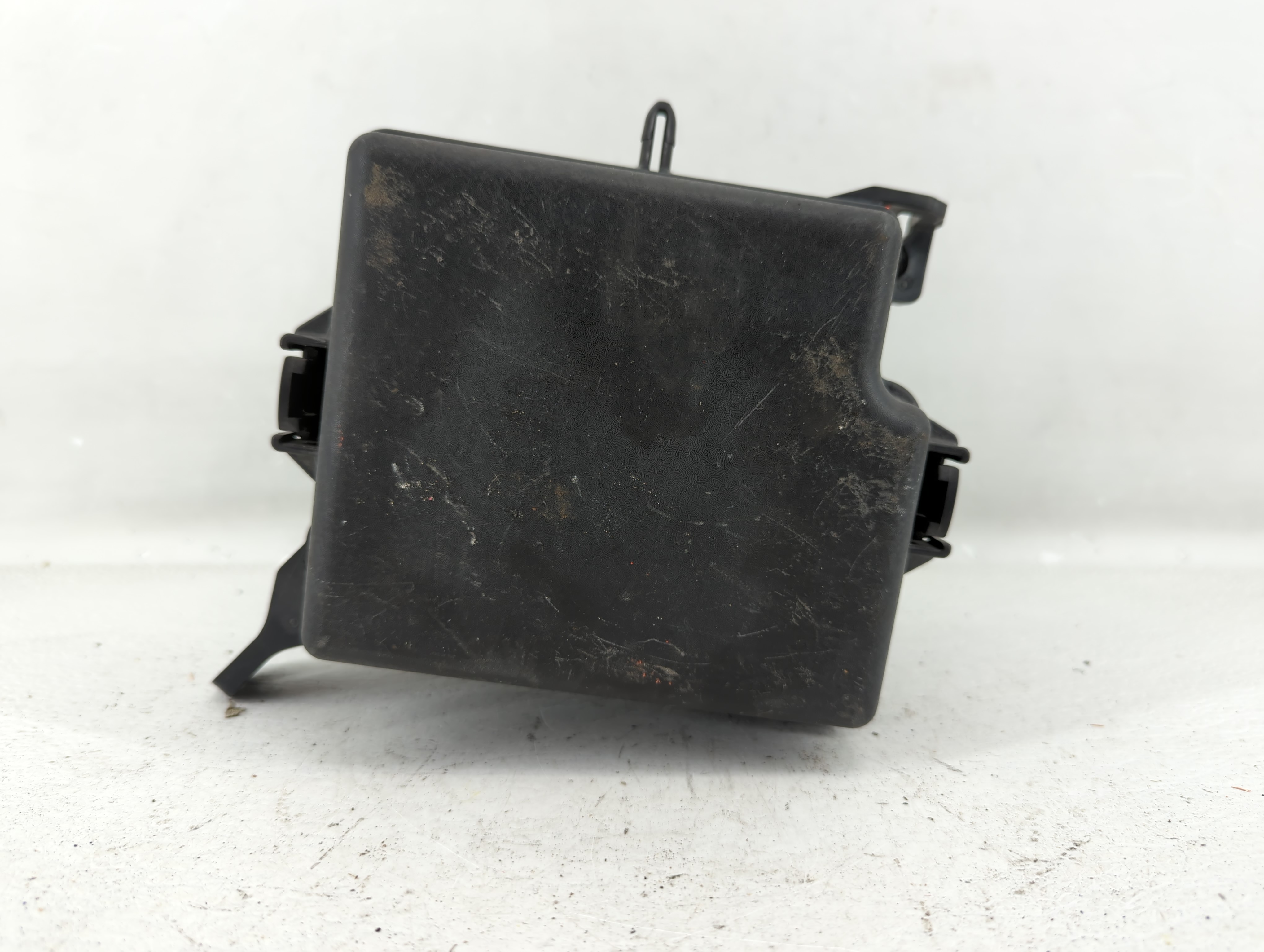 Picture of 2017-2019 Kia Soul Fusebox Fuse Box Relay Module 91713b2770 552058