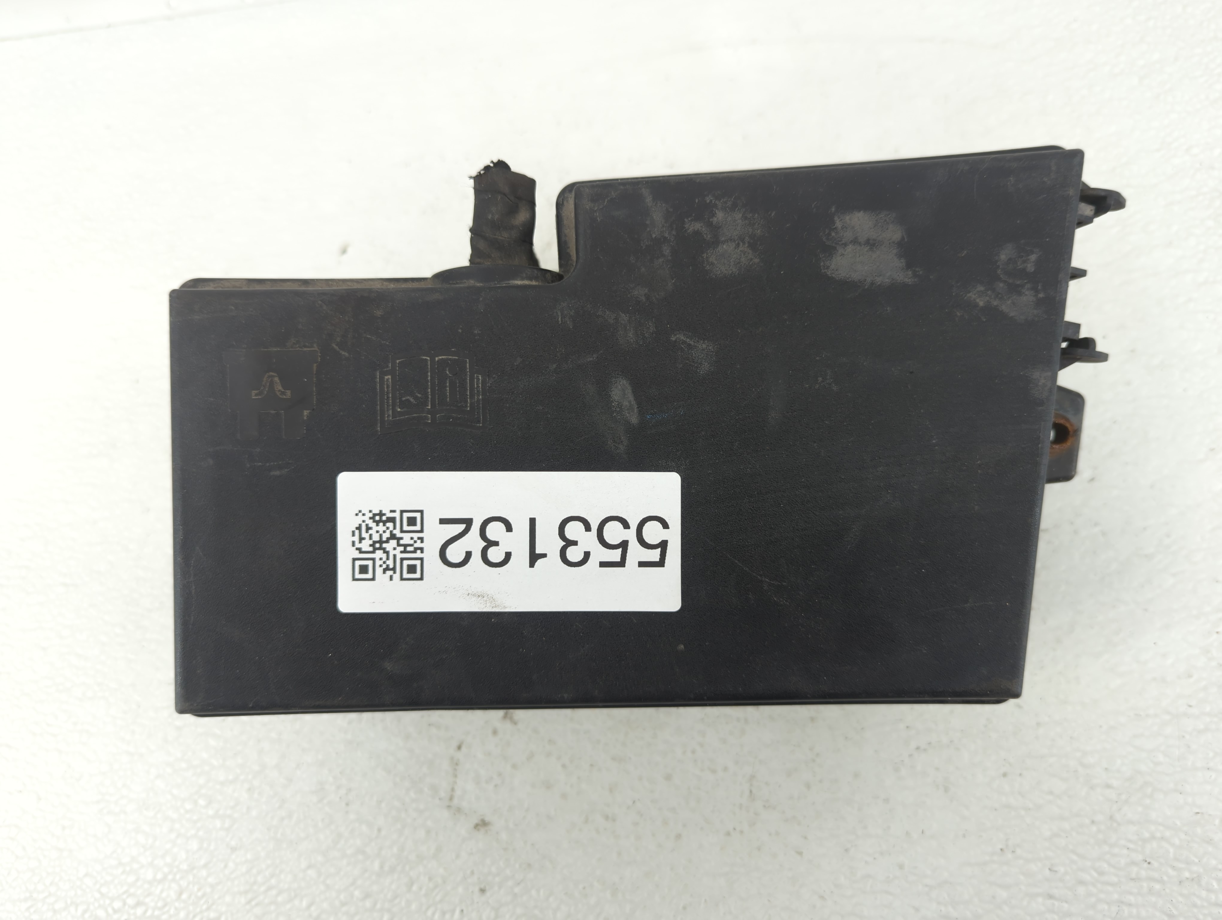2015-2015 Ford Focus Fusebox Fuse Box Relay Module Av6t-14a067-ad 553132 - Oemusedautoparts1.com