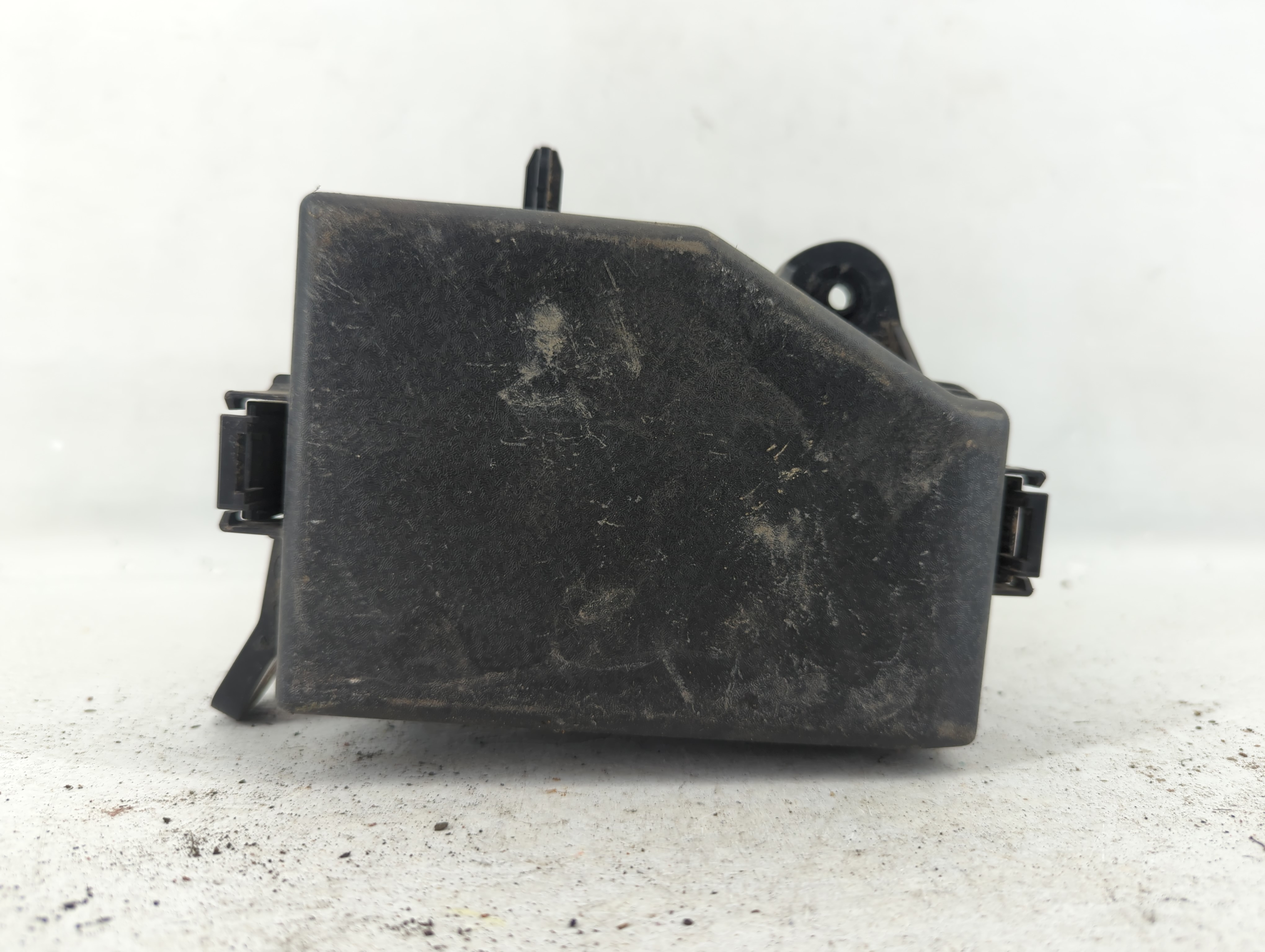 2015-2017 Hyundai Accent Fusebox Fuse Box Relay Module 553193 - Oemusedautoparts1.com