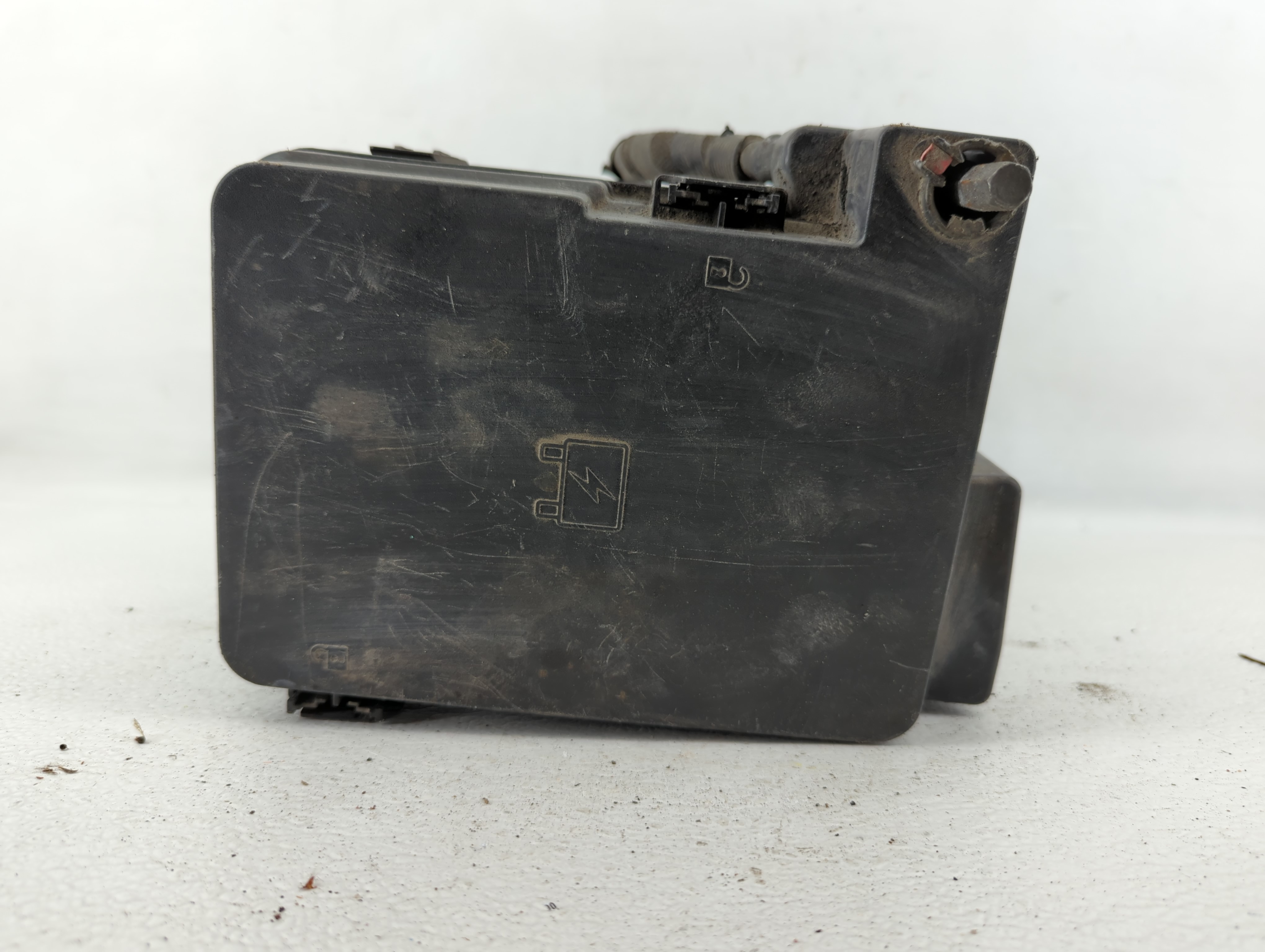 Picture of 2011-2011 Chevrolet Equinox Fusebox Fuse Box Relay Module 20899629 554607