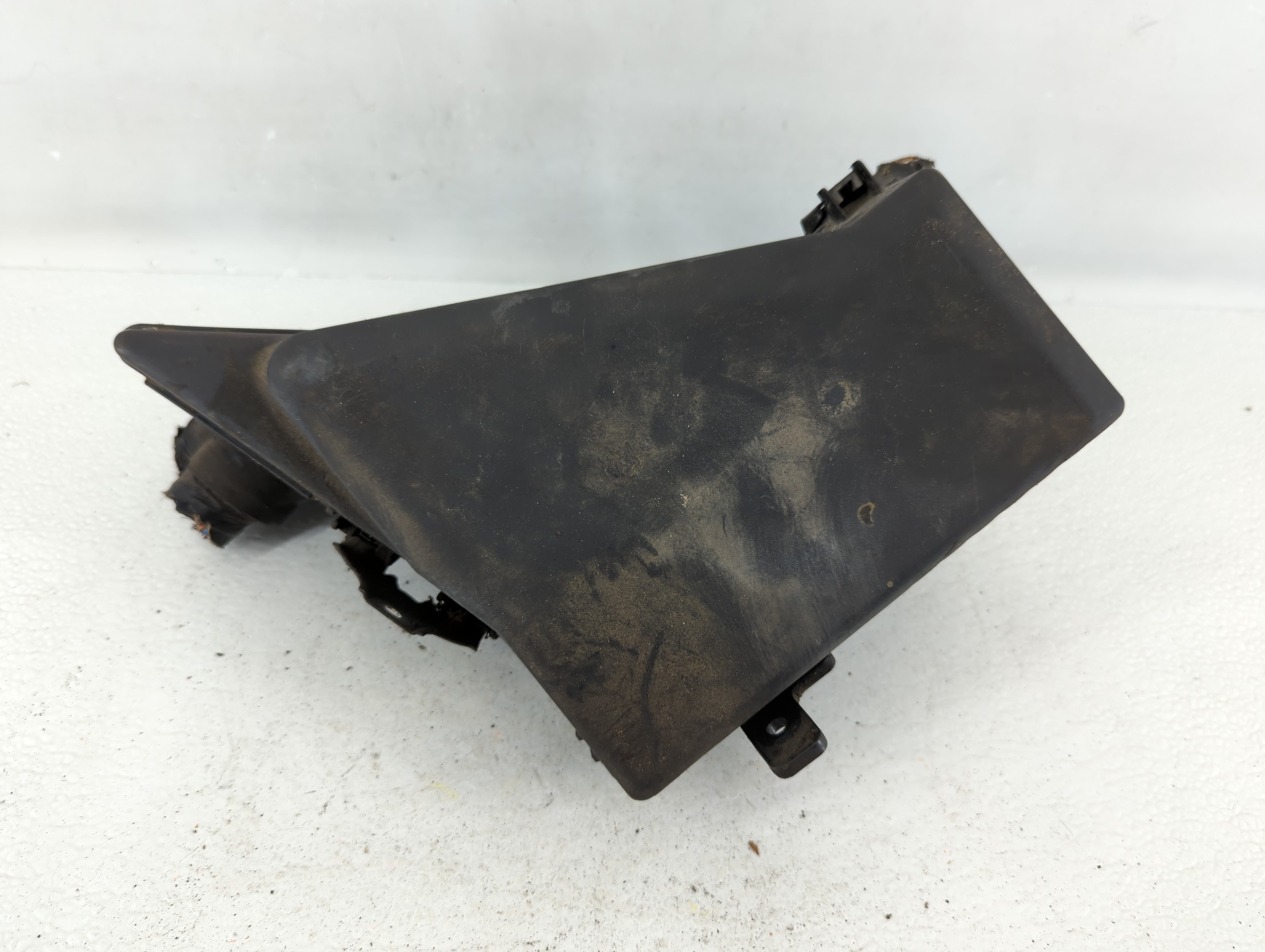 2010-2013 Subaru Forester Fusebox Fuse Box Relay Module |mb100200b 554632 - Oemusedautoparts1.com