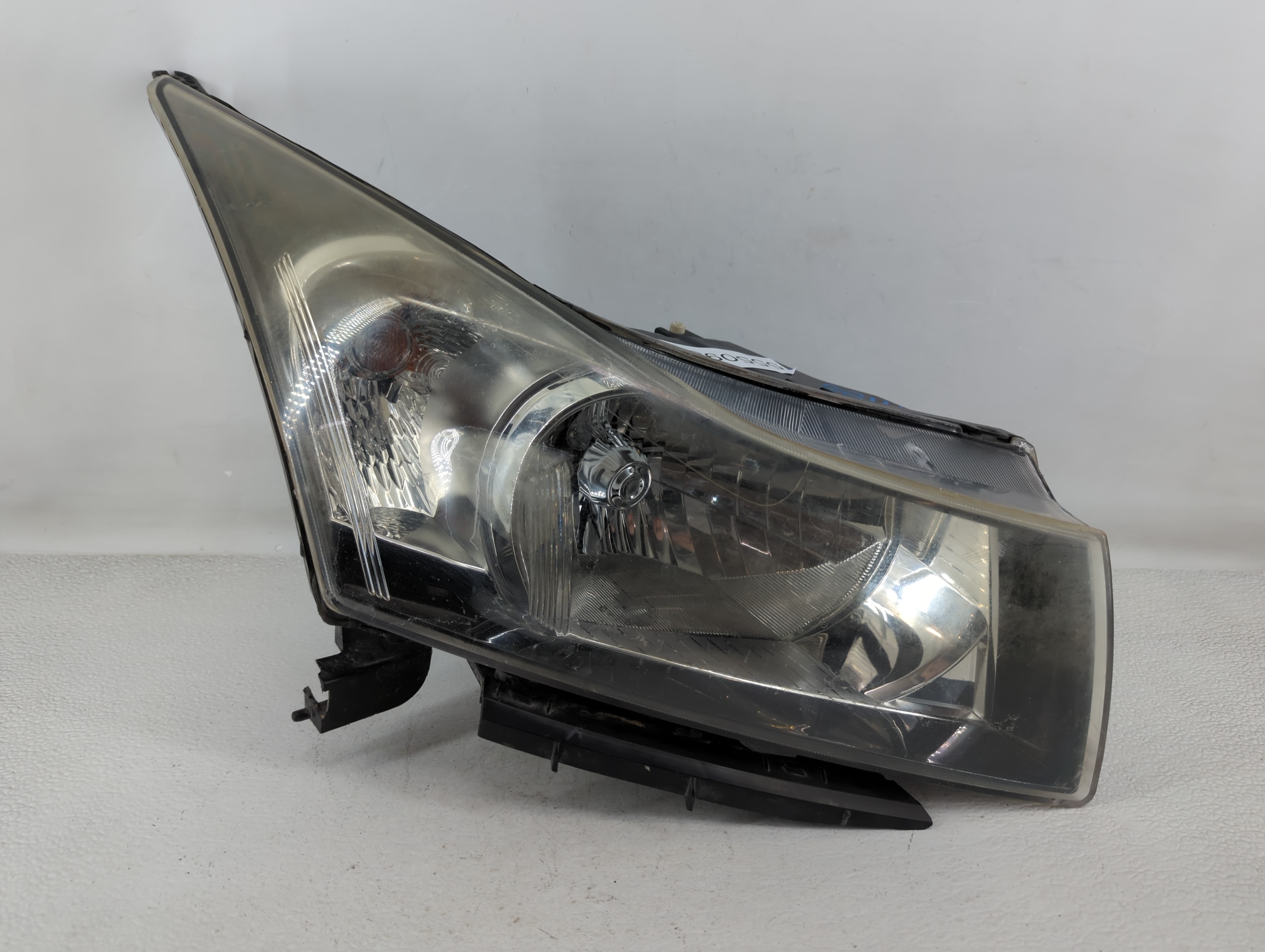 Picture of 2011-2012 Chevrolet Cruze Passenger Right Oem Head Light Headlight Lamp 555093