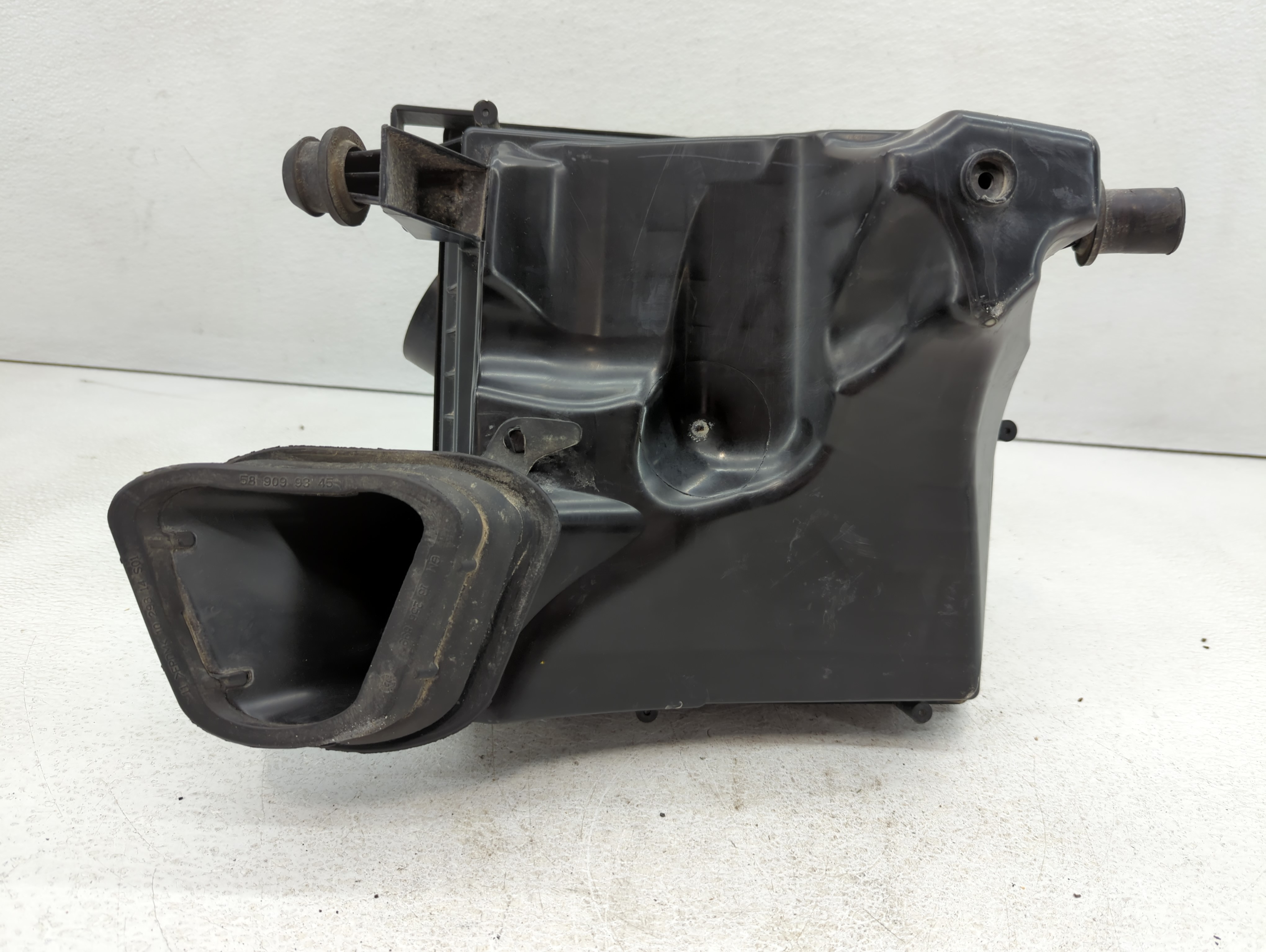2012-2014 Chevrolet Cruze Air Cleaner Intake-duct Hose Tube 555127 - Oemusedautoparts1.com