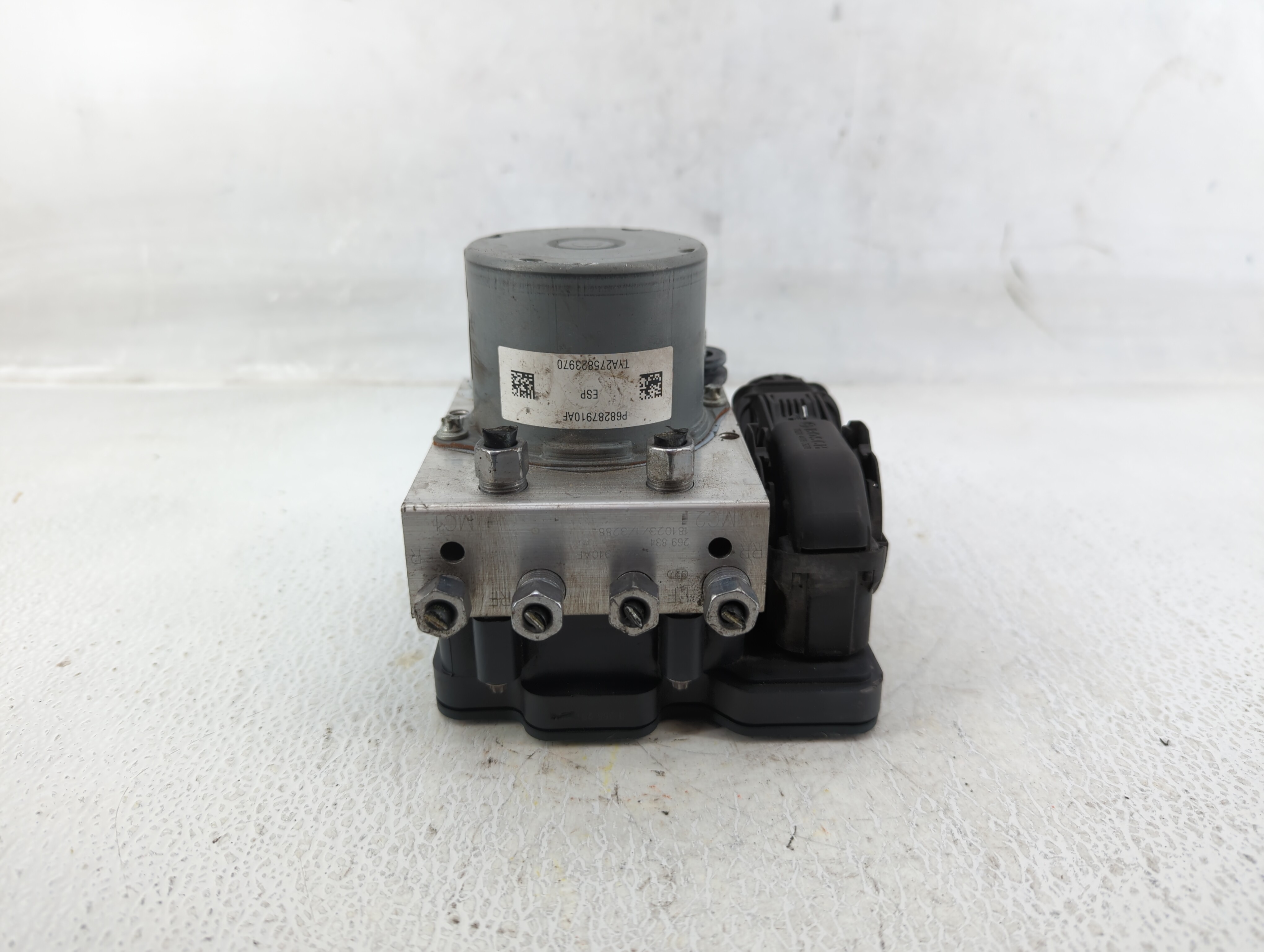 Picture of 2019-2019 Jeep Cherokee Abs Pump Control Module 555412