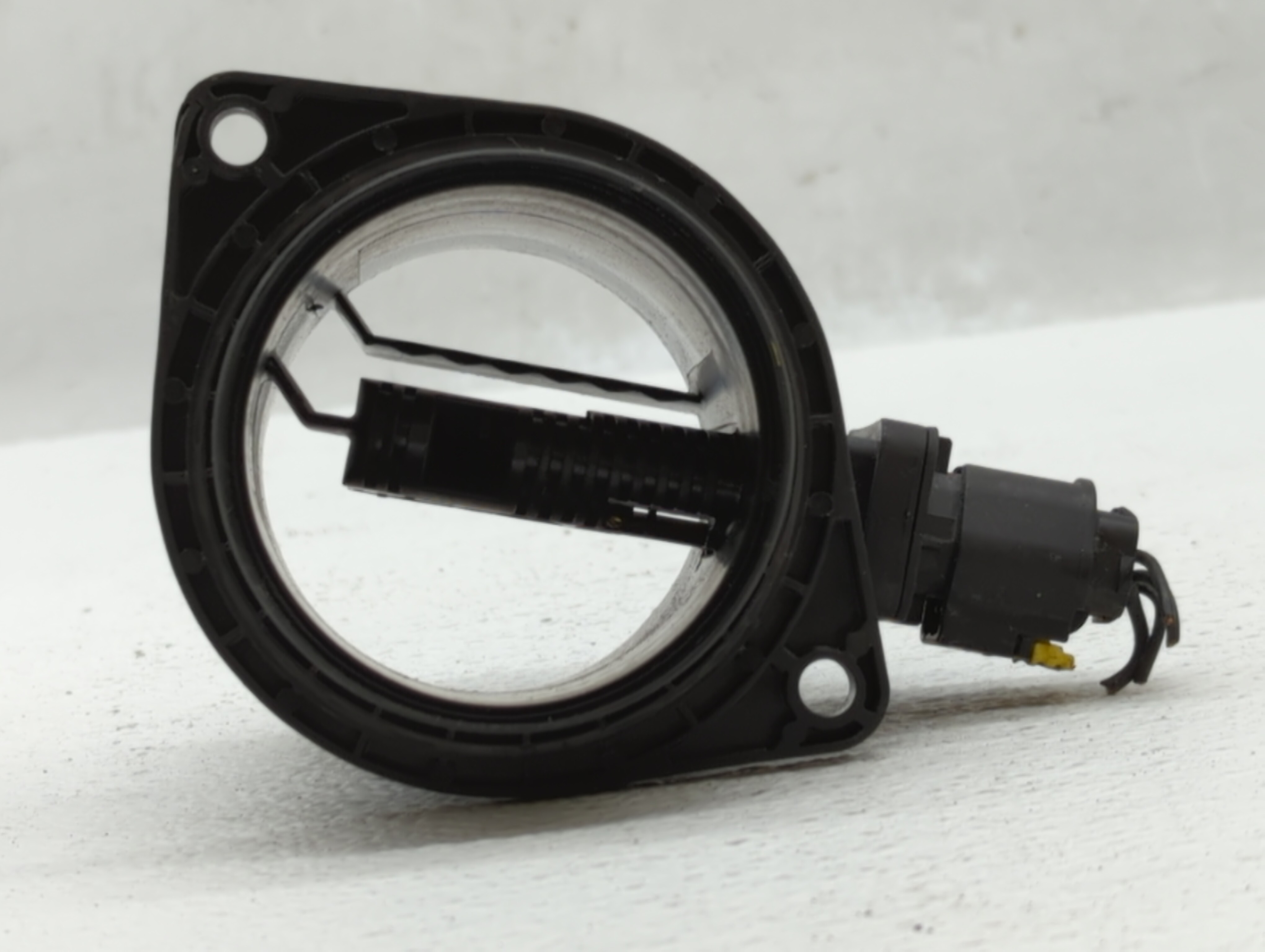 2013-2019 Jaguar Xf Mass Air Flow Meter Maf 556583 - Oemusedautoparts1.com