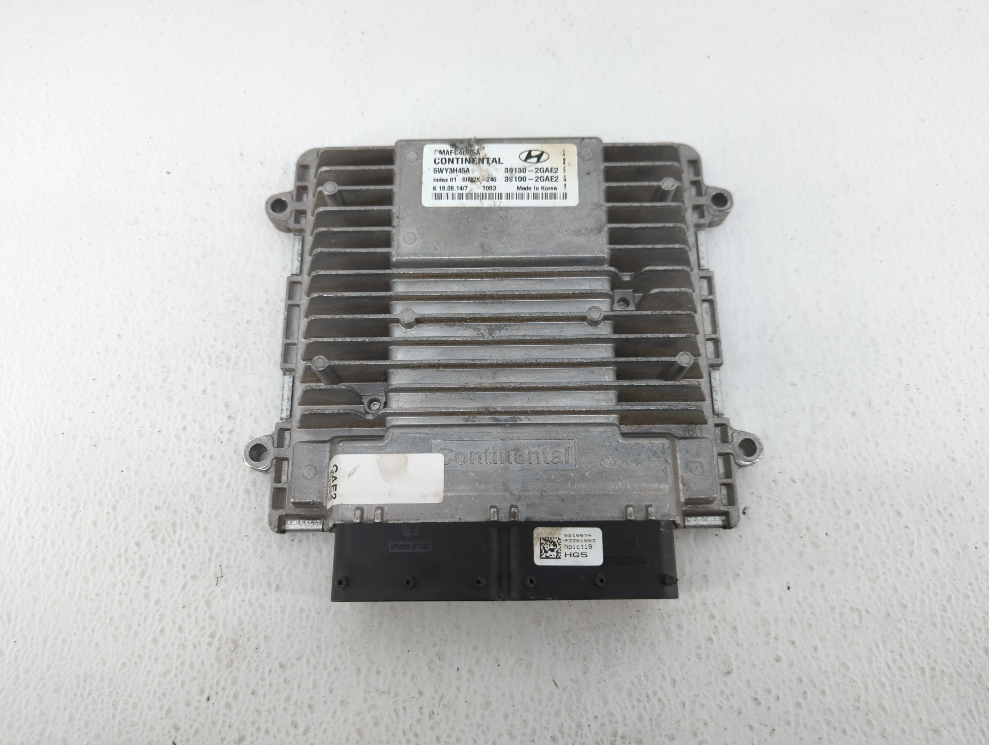 Picture of 2016 Hyundai Santa Fe Engine Computer Ecu Pcm Ecm Pcu Oem 557507