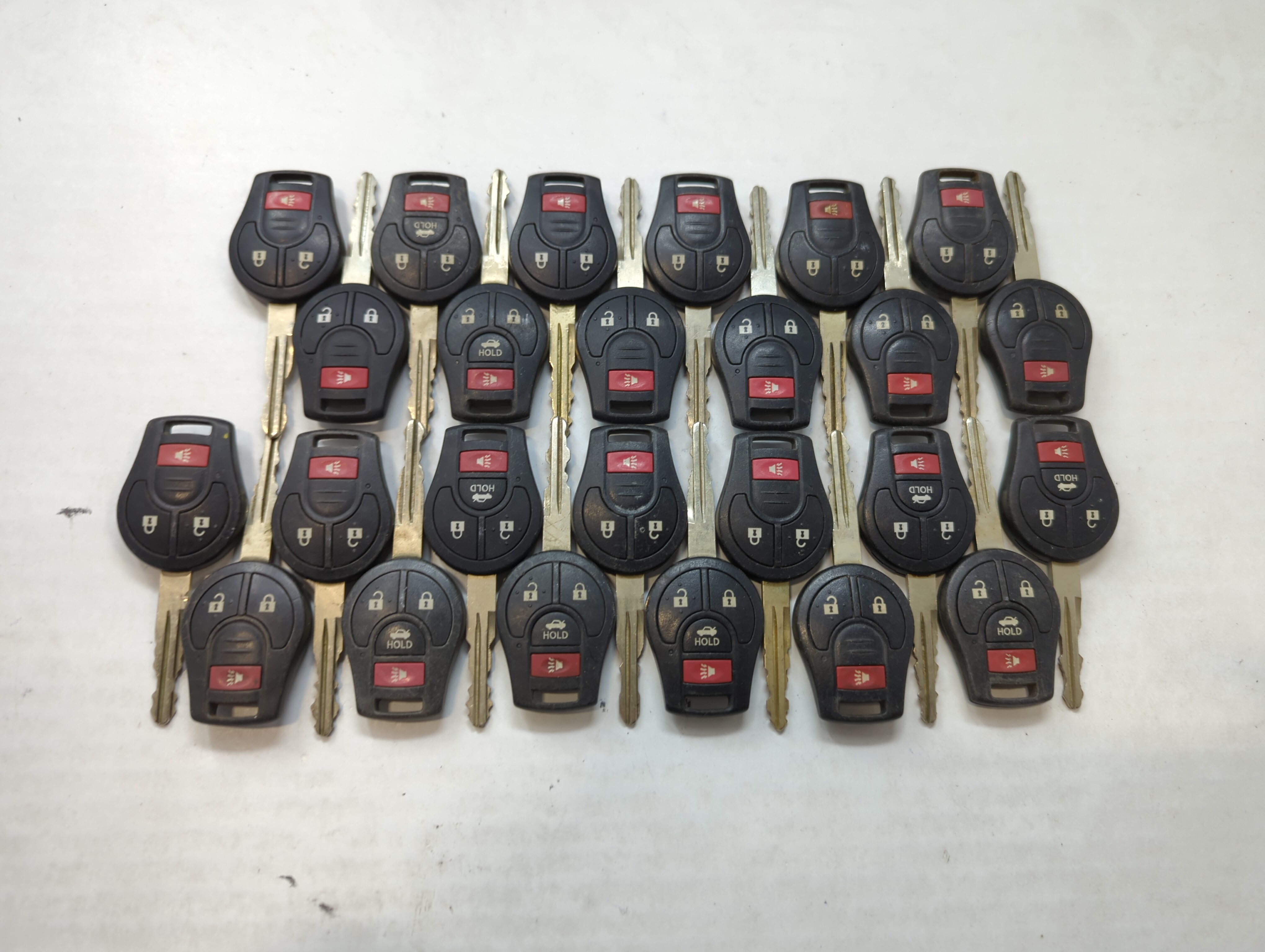 Picture of Lot of 25 Nissan Keyless Entry Remote Fob CWTWB1U751 | CWTWB1U816 MIXED 557897