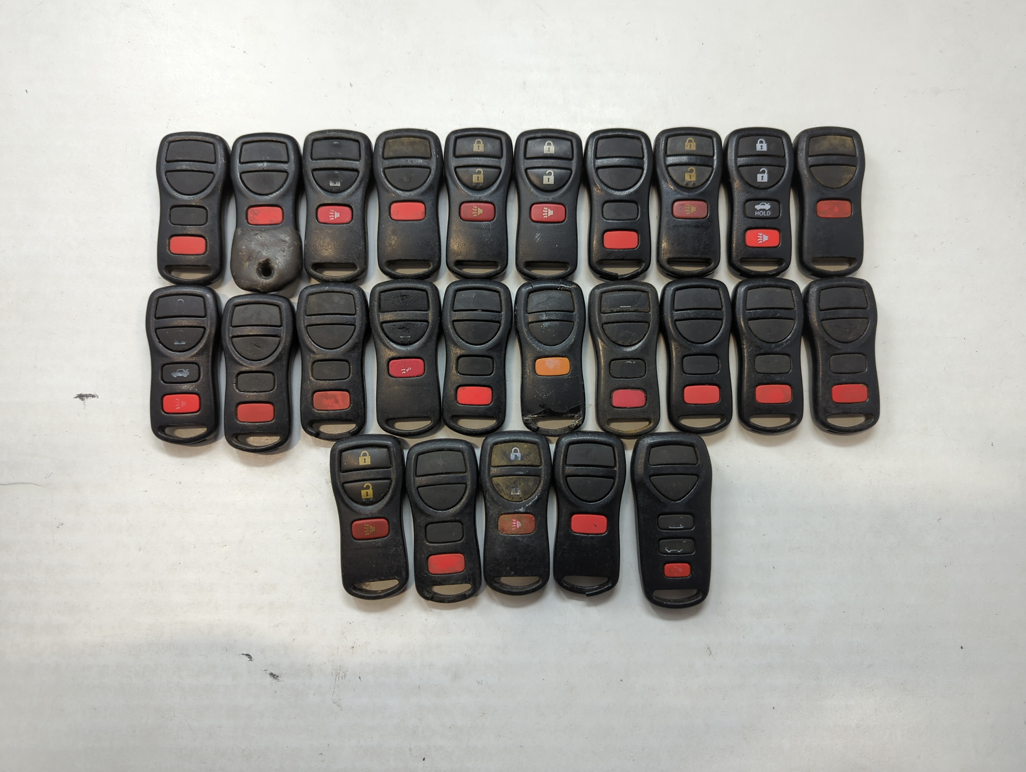 Picture of Lot of 25 Nissan Keyless Entry Remote Fob CWTWB1U821 | CWTWB1U429 | 557976