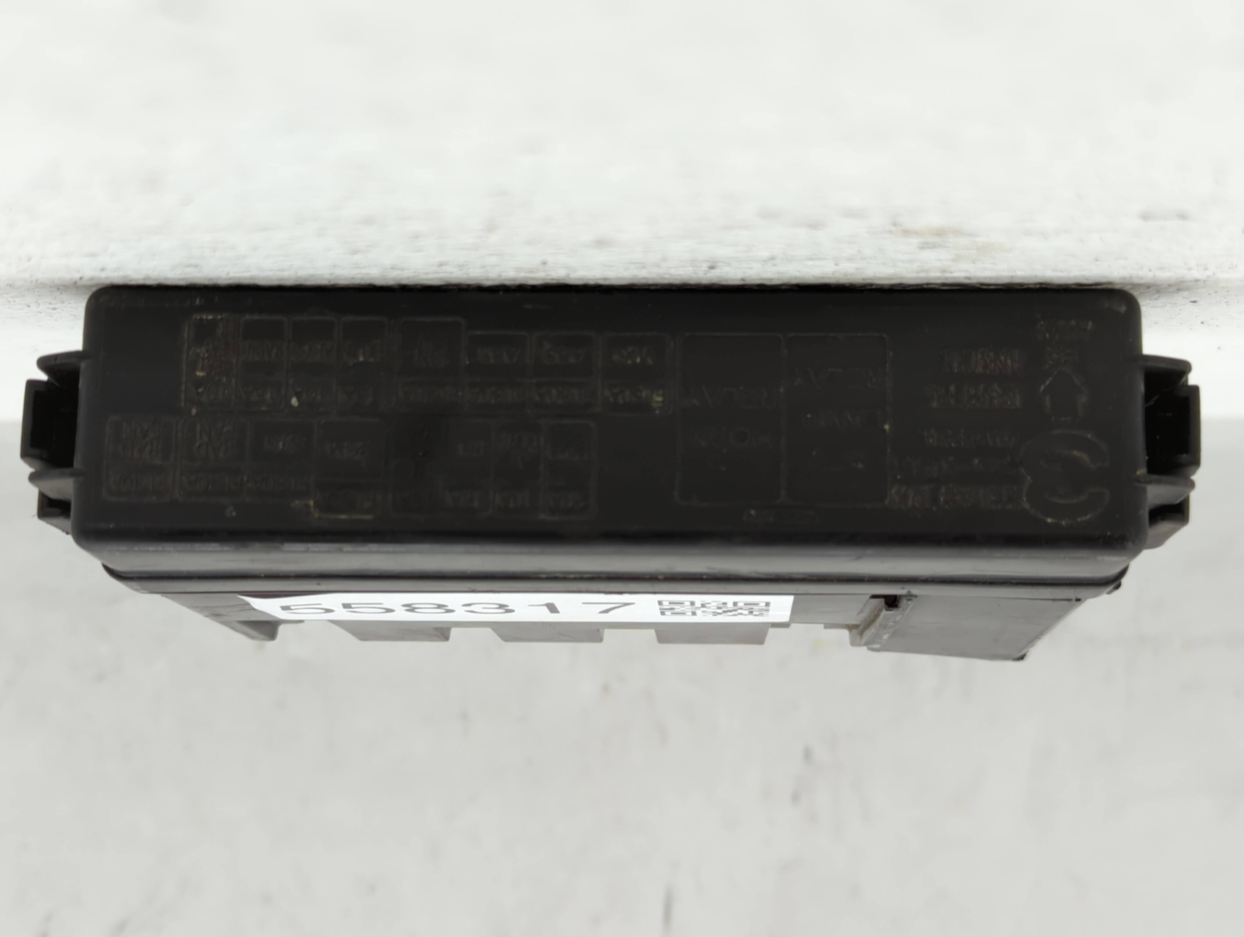 2006-2008 Infiniti M35 Fusebox Fuse Box Relay Module 558317 - Oemusedautoparts1.com