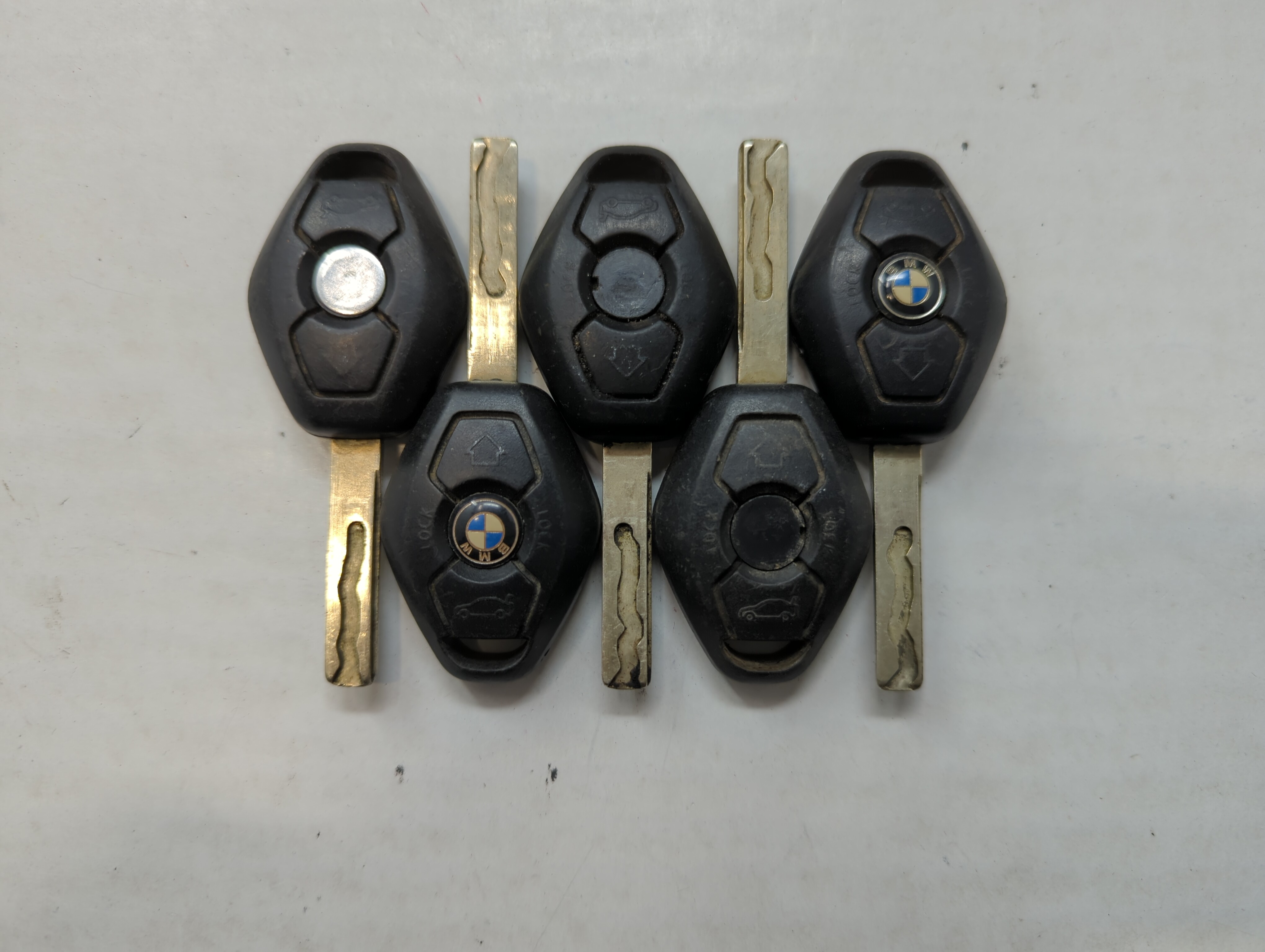 Picture of Lot of 5 Bmw Keyless Entry Remote Fob LX8 FZV MIXED PART NUMBERS 558725
