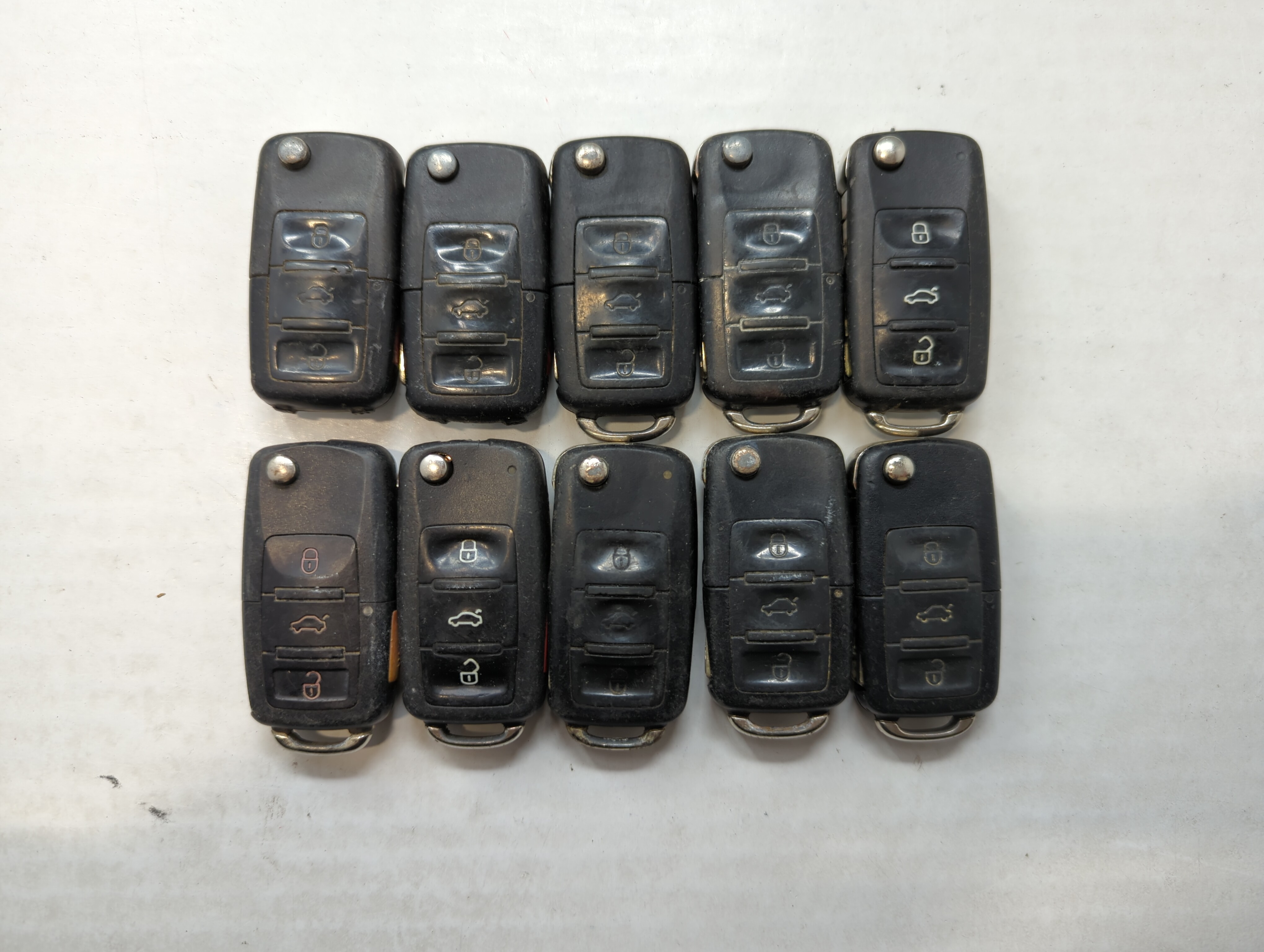 Picture of Lot of 10 Volkswagen Keyless Entry Remote Fob NBGFS93N 558948