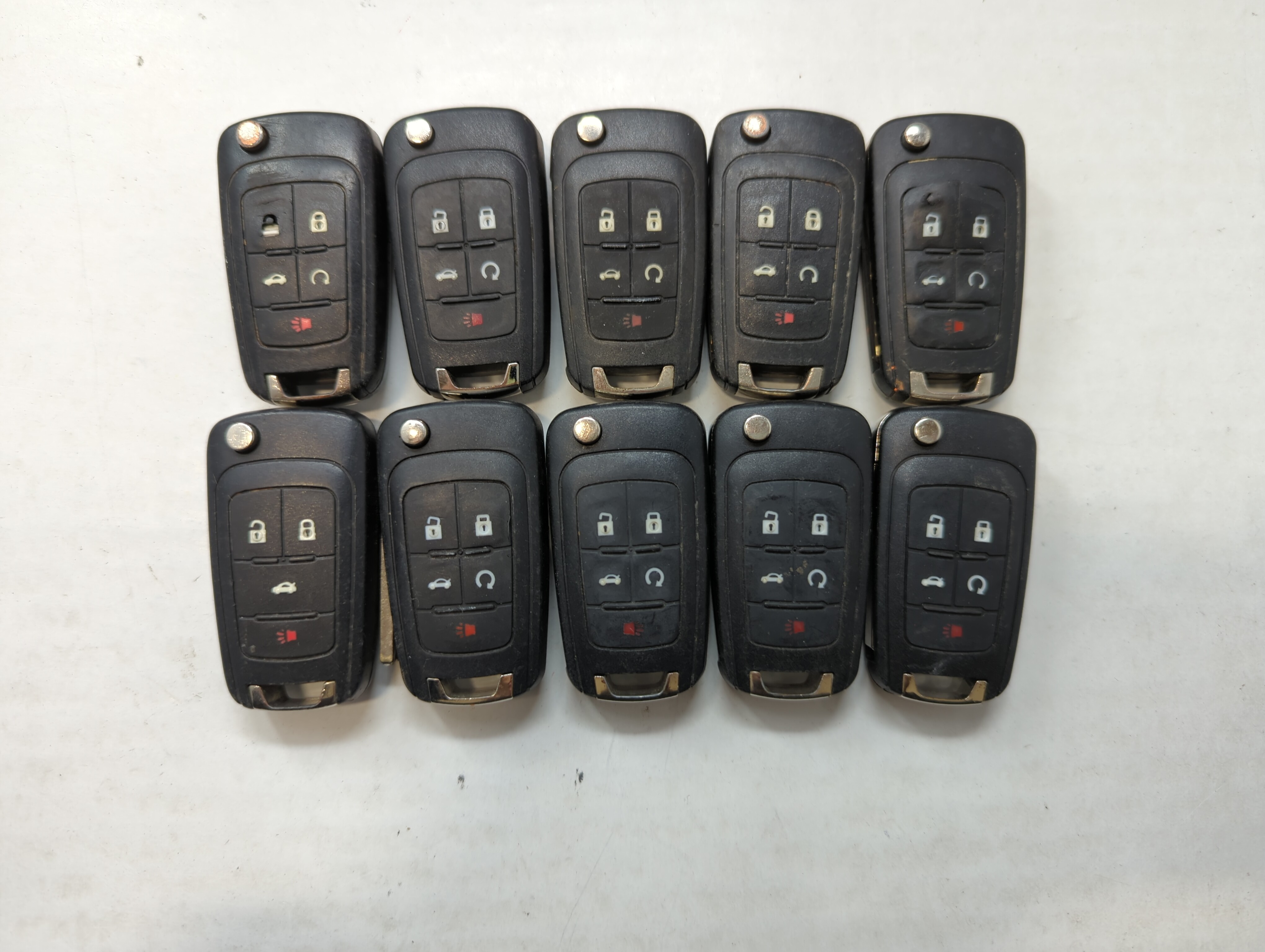 Picture of Lot of 10 Aftermarket Chevrolet Keyless Entry Remote Fob MIXED FCC IDS 559013