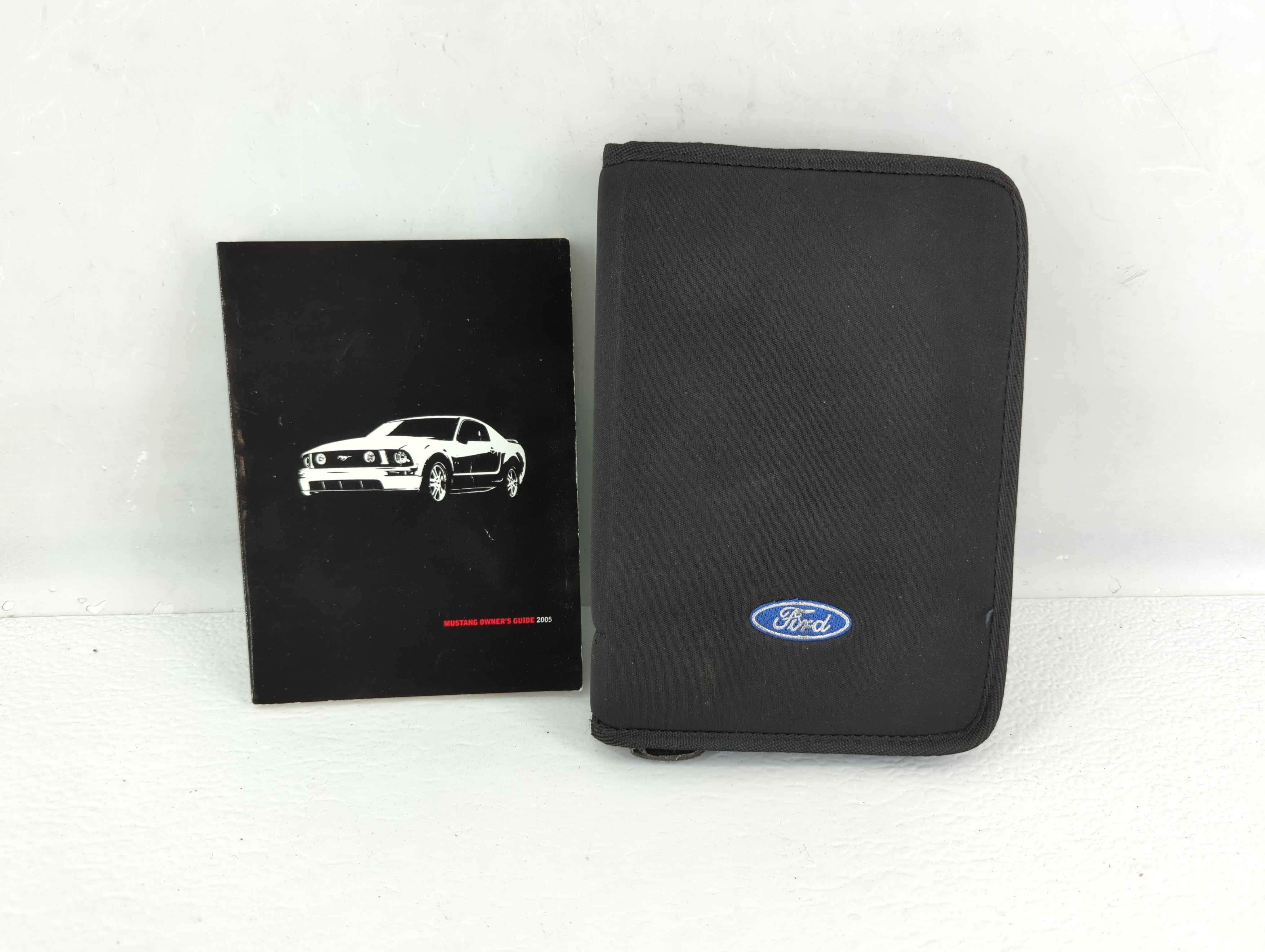 Picture of 2005 Ford Mustang Owners Manual Book Guide 559195