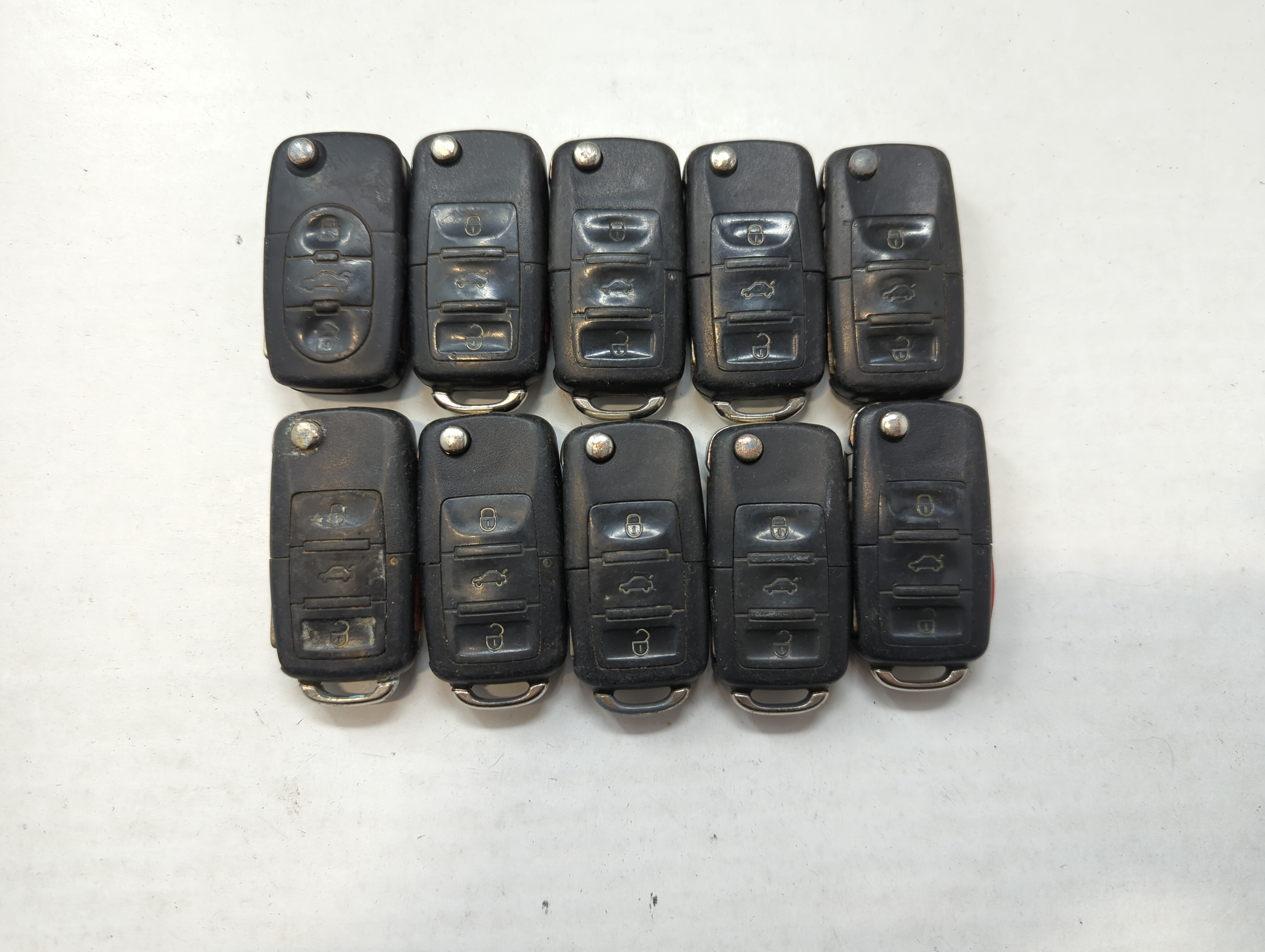 Picture of Lot of 10 Volkswagen Keyless Entry Remote Fob MIXED FCC IDS MIXED PART 559326