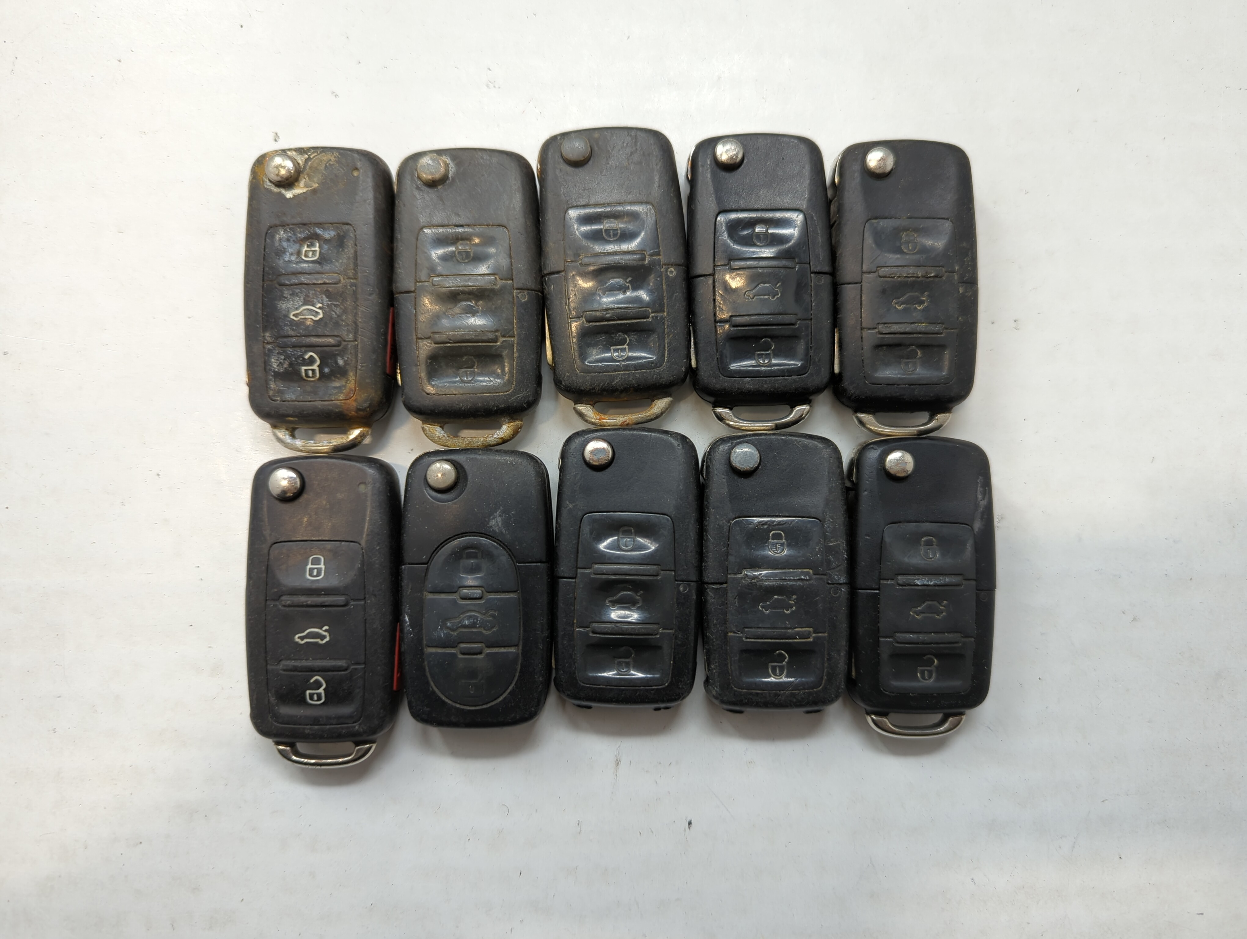 Picture of Lot of 10 Volkswagen Keyless Entry Remote Fob NBG8137T | NBG735868T 559375