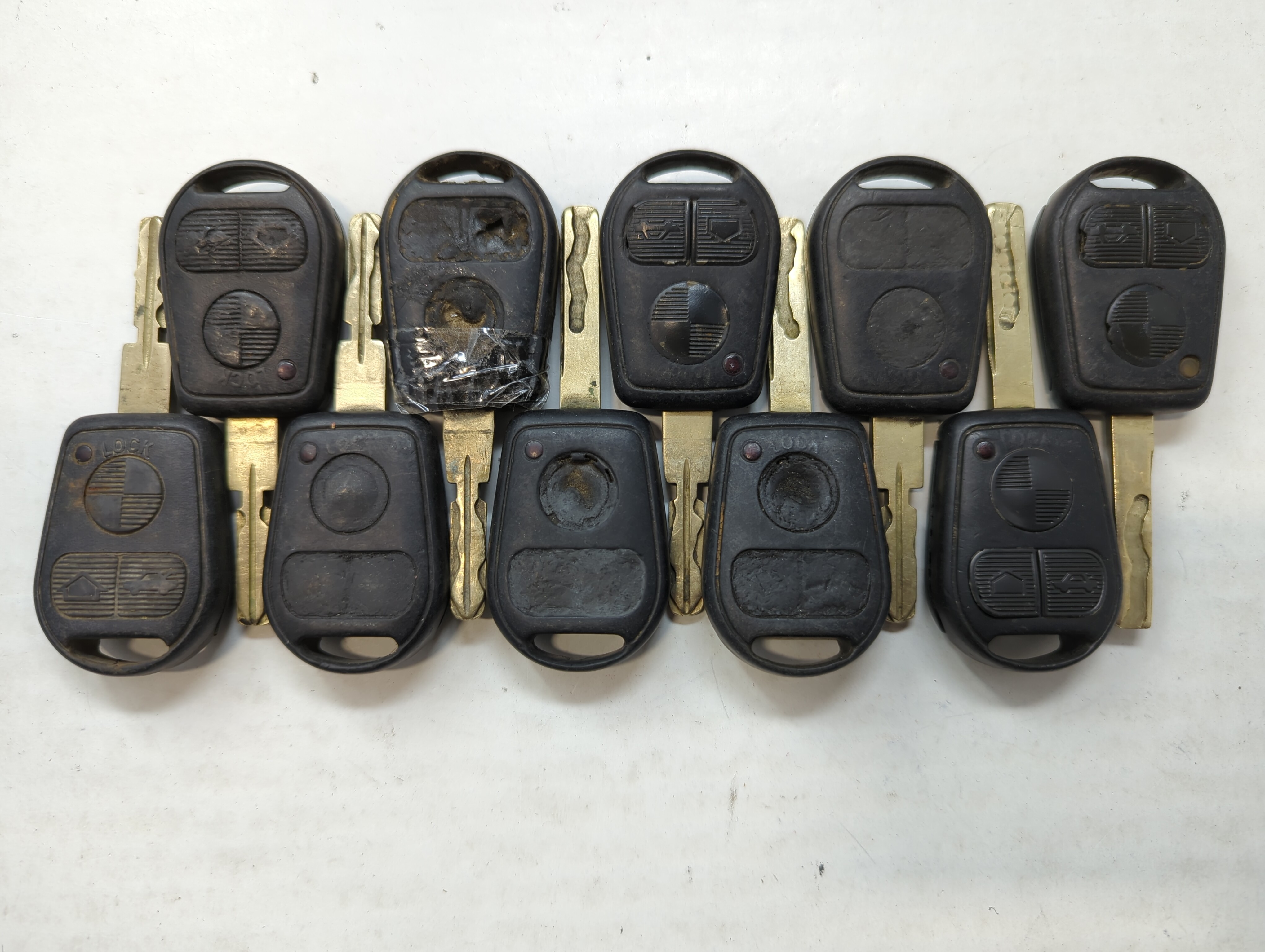 Picture of Lot of 10 Bmw Keyless Entry Remote Fob LX8-FZV | LX8 FZV | LX8FZV 559381