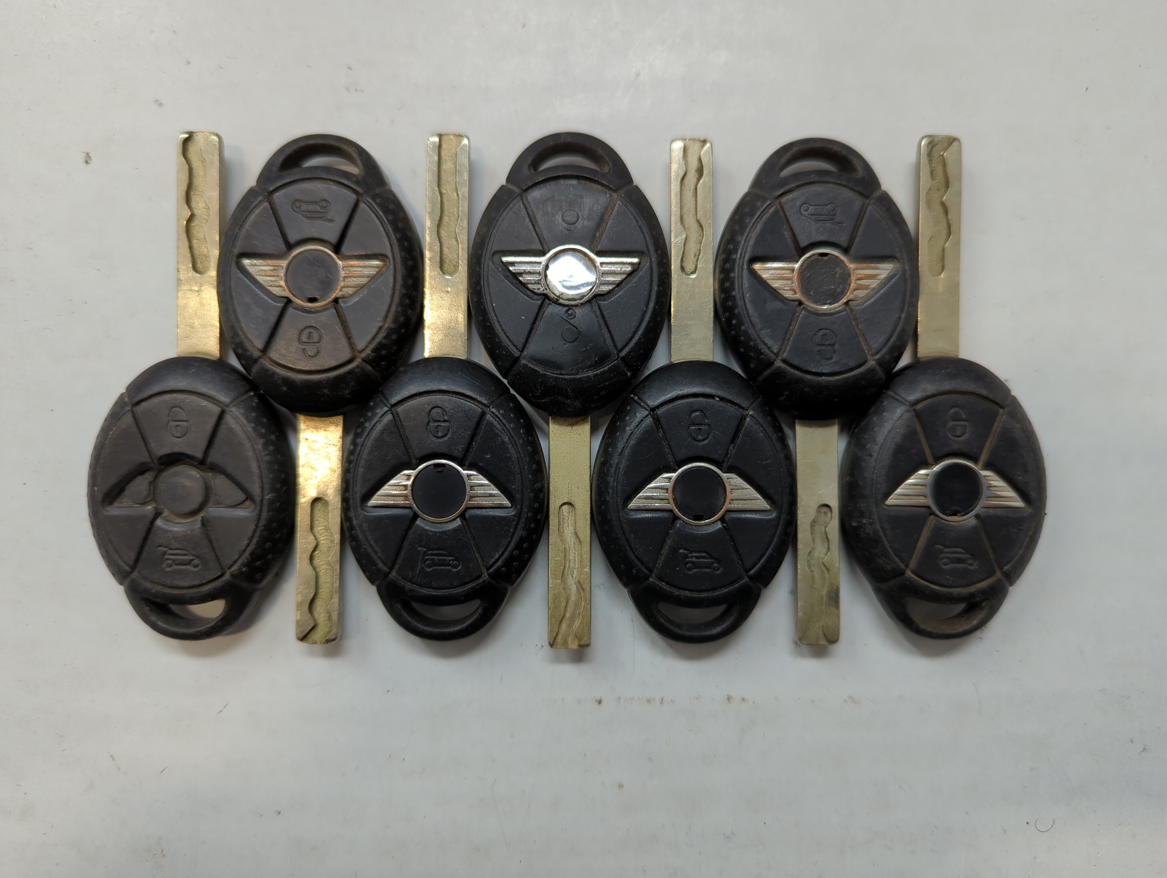 Picture of Lot of 7 Mini Keyless Entry Remote Fob LX8-FZV 559515