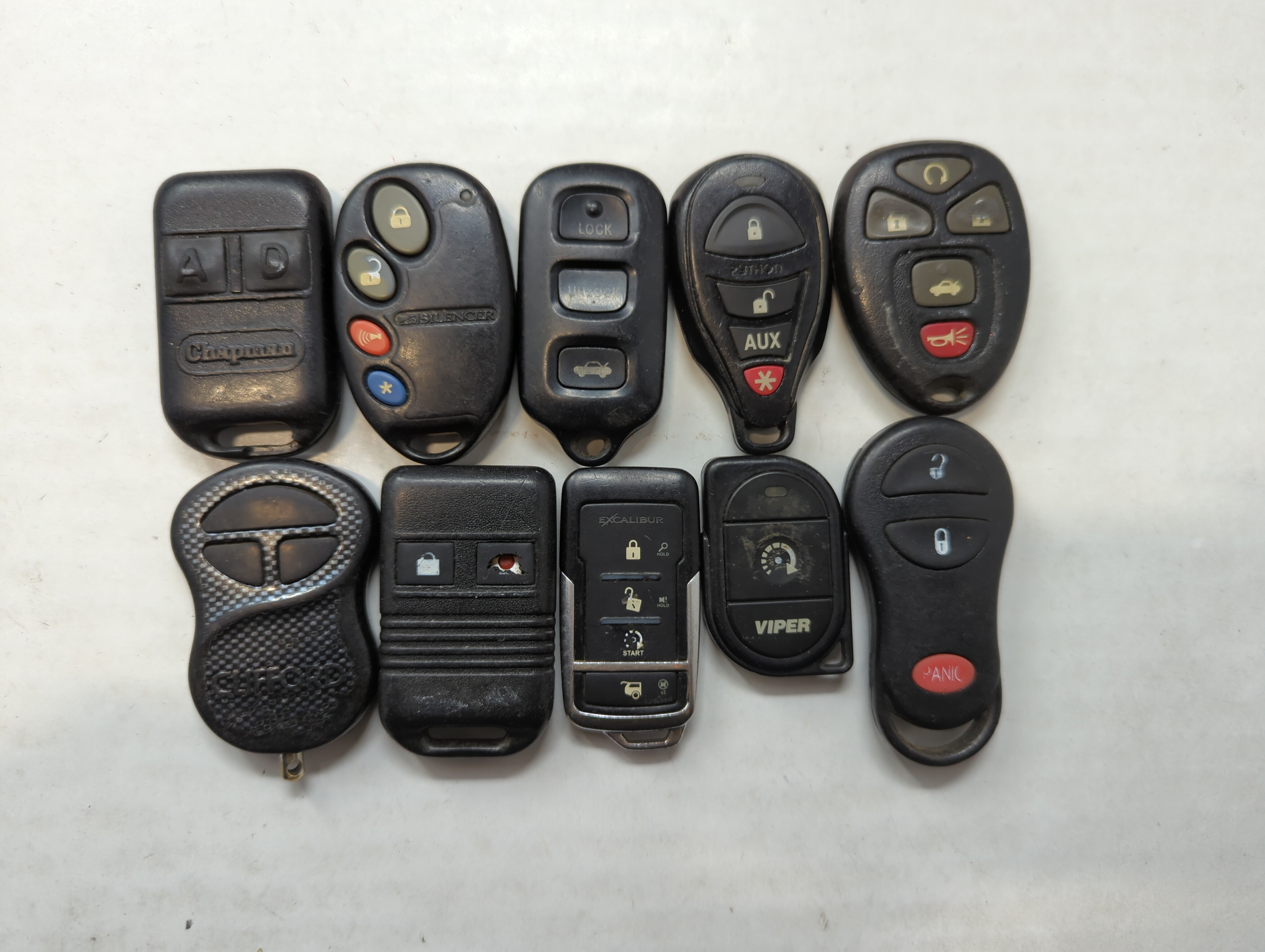 Picture of Lot of 10 Aftermarket Keyless Entry Remote Fob MIXED FCC IDS MIXED PART 559520