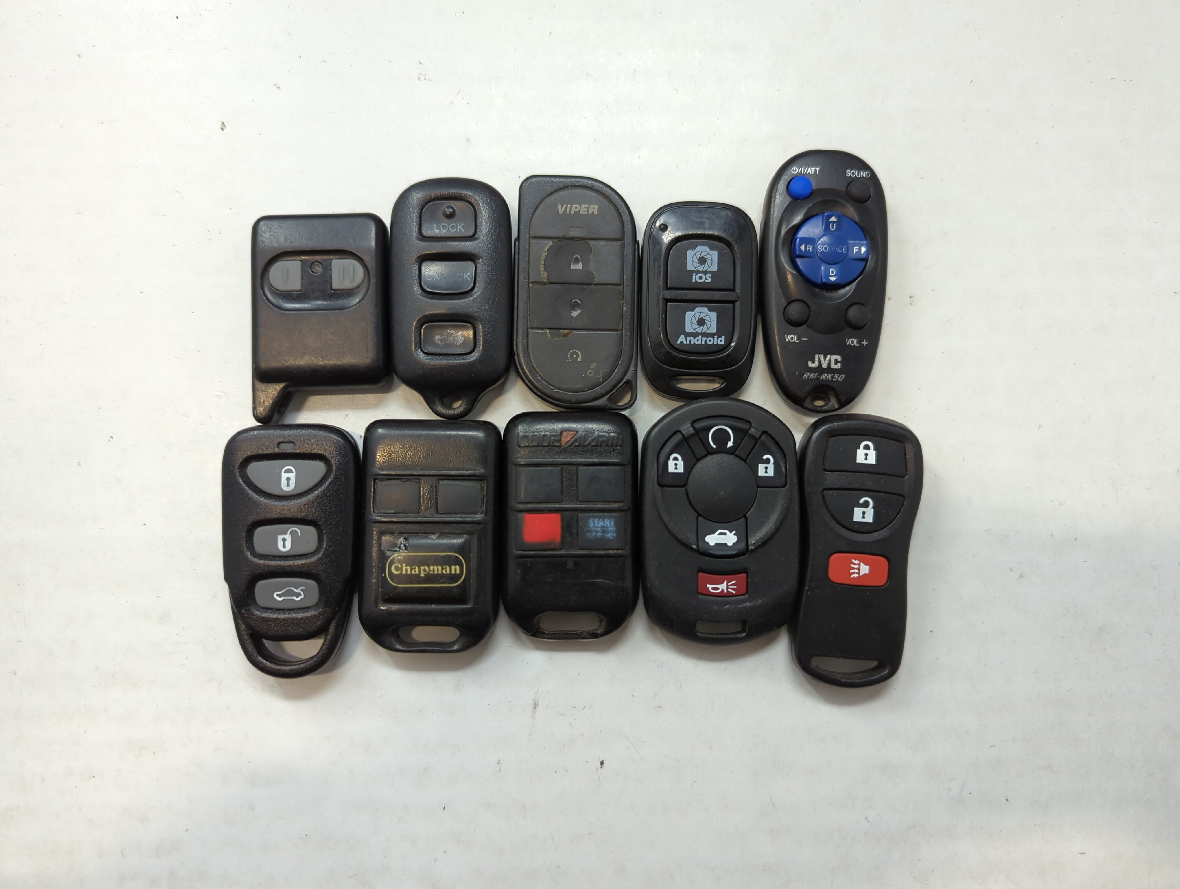 Picture of Lot of 10 Aftermarket Keyless Entry Remote Fob MIXED FCC IDS MIXED PART 559531