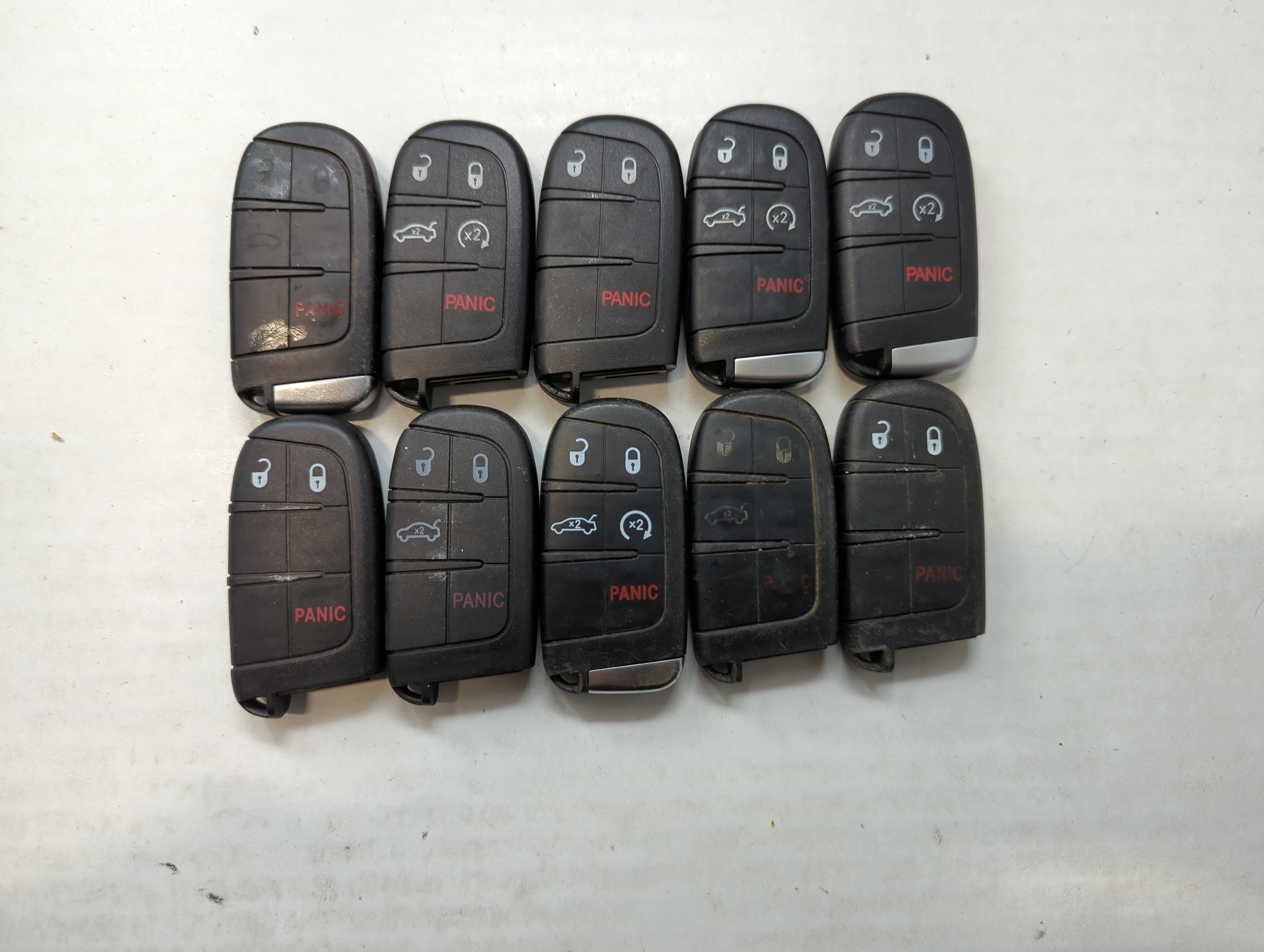 Picture of Lot of 10 Aftermarket Keyless Entry Remote Fob MIXED FCC IDS MIXED PART 559598