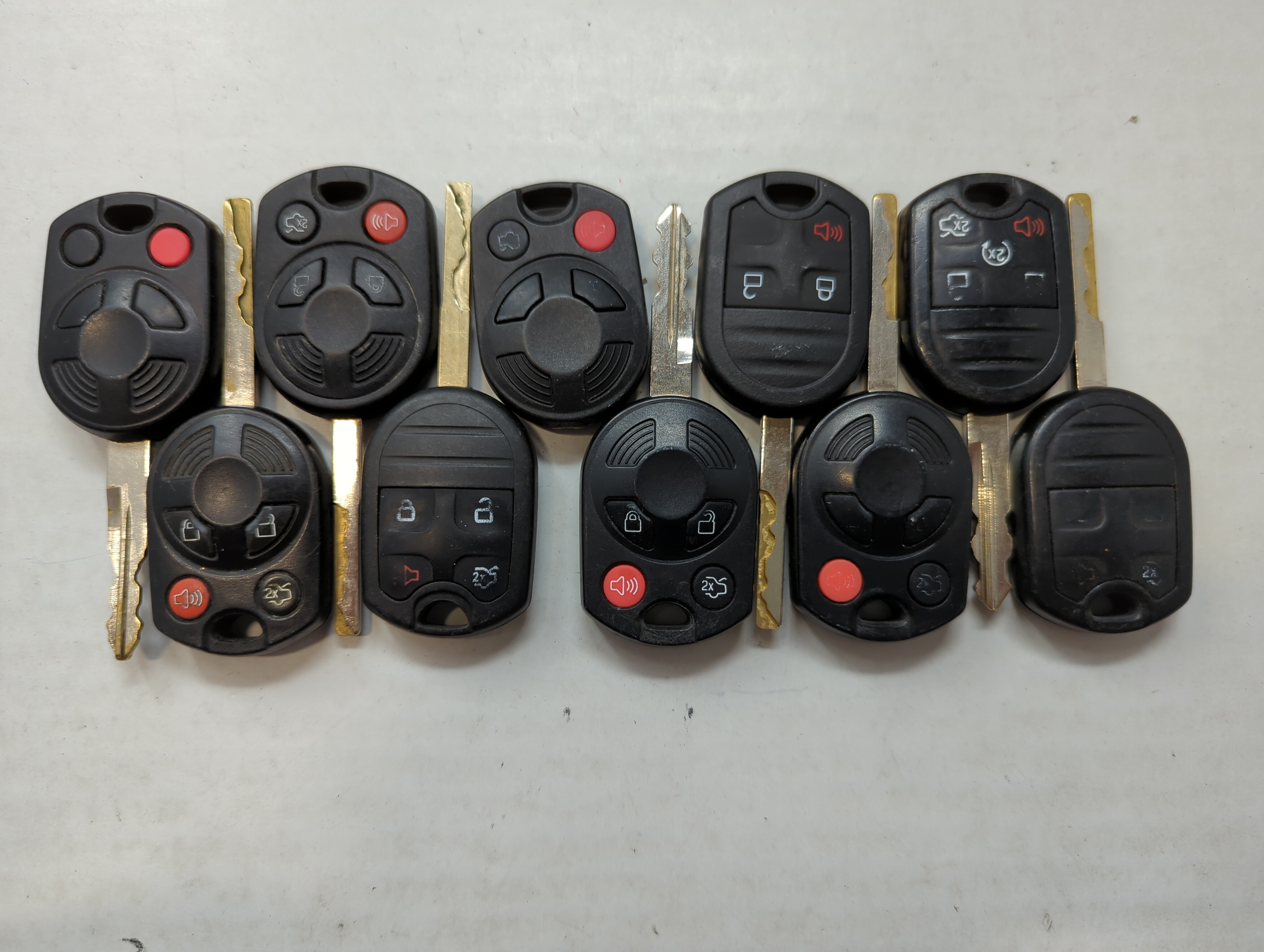 Picture of Lot of 10 Aftermarket Ford Keyless Entry Remote Fob MIXED FCC IDS MIXED 559657