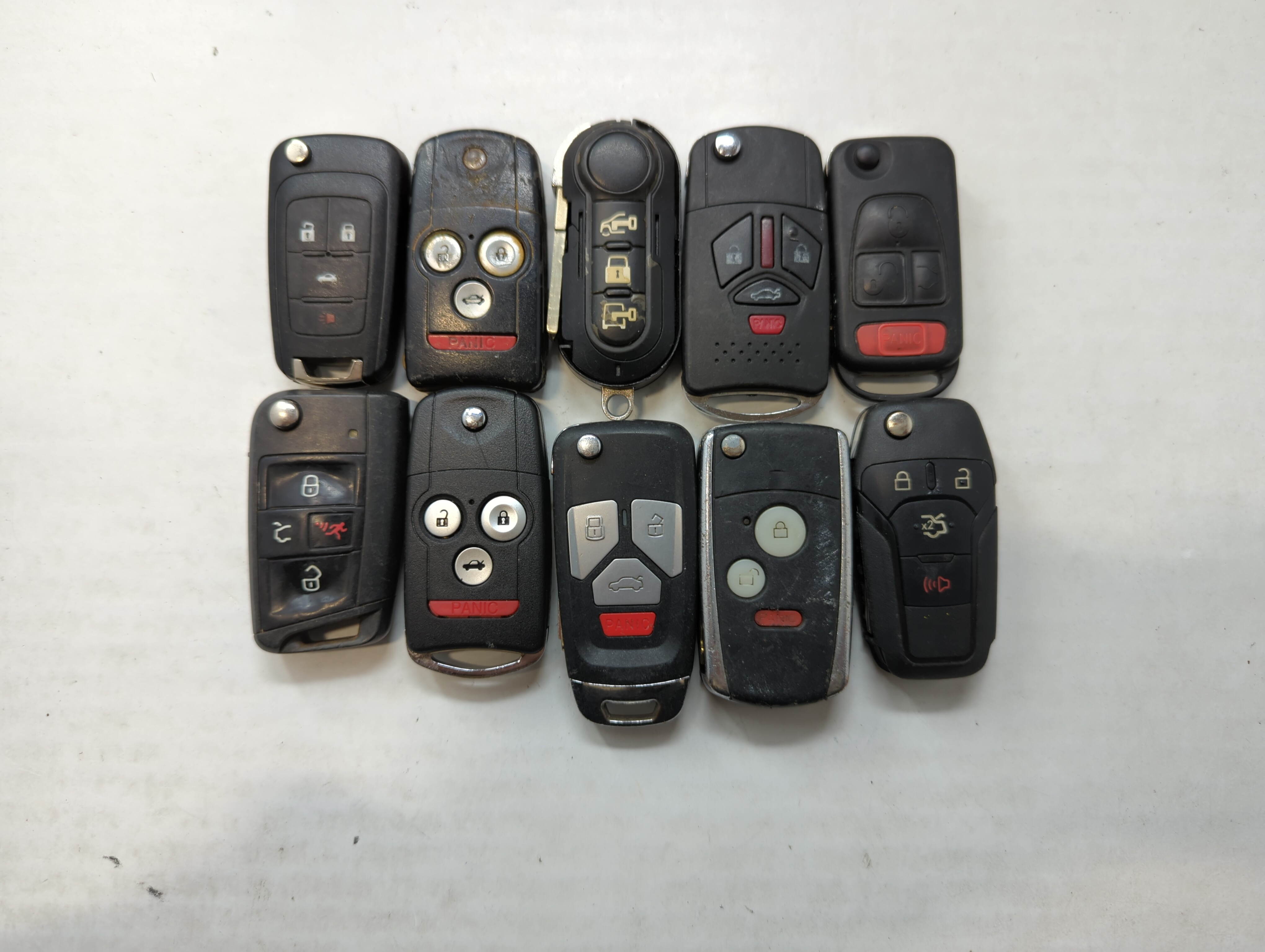 Picture of Lot of 10 Aftermarket Keyless Entry Remote Fob MIXED FCC IDS MIXED PART 559659