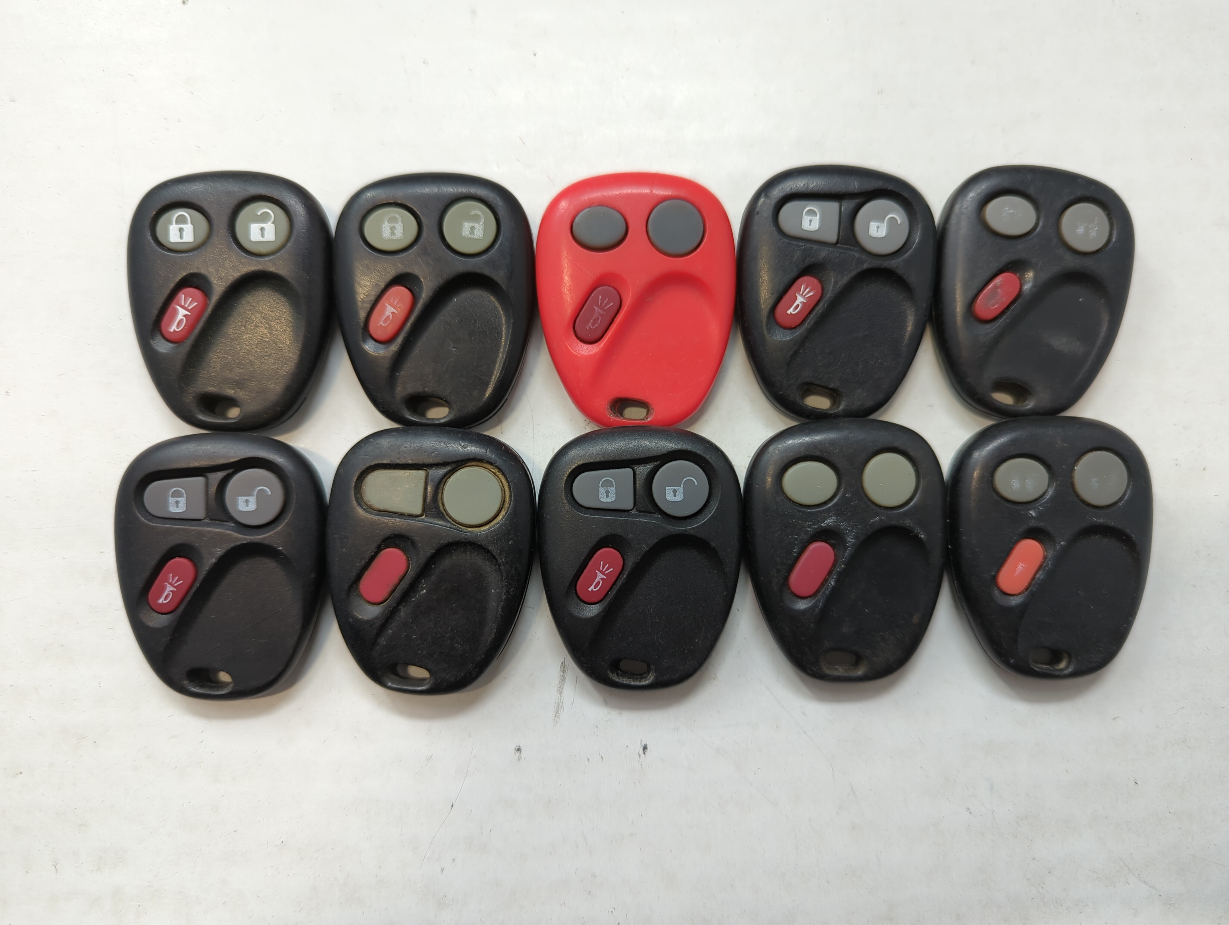 Picture of Lot of 10 Aftermarket Chevrolet Keyless Entry Remote Fob MIXED FCC IDS 559849
