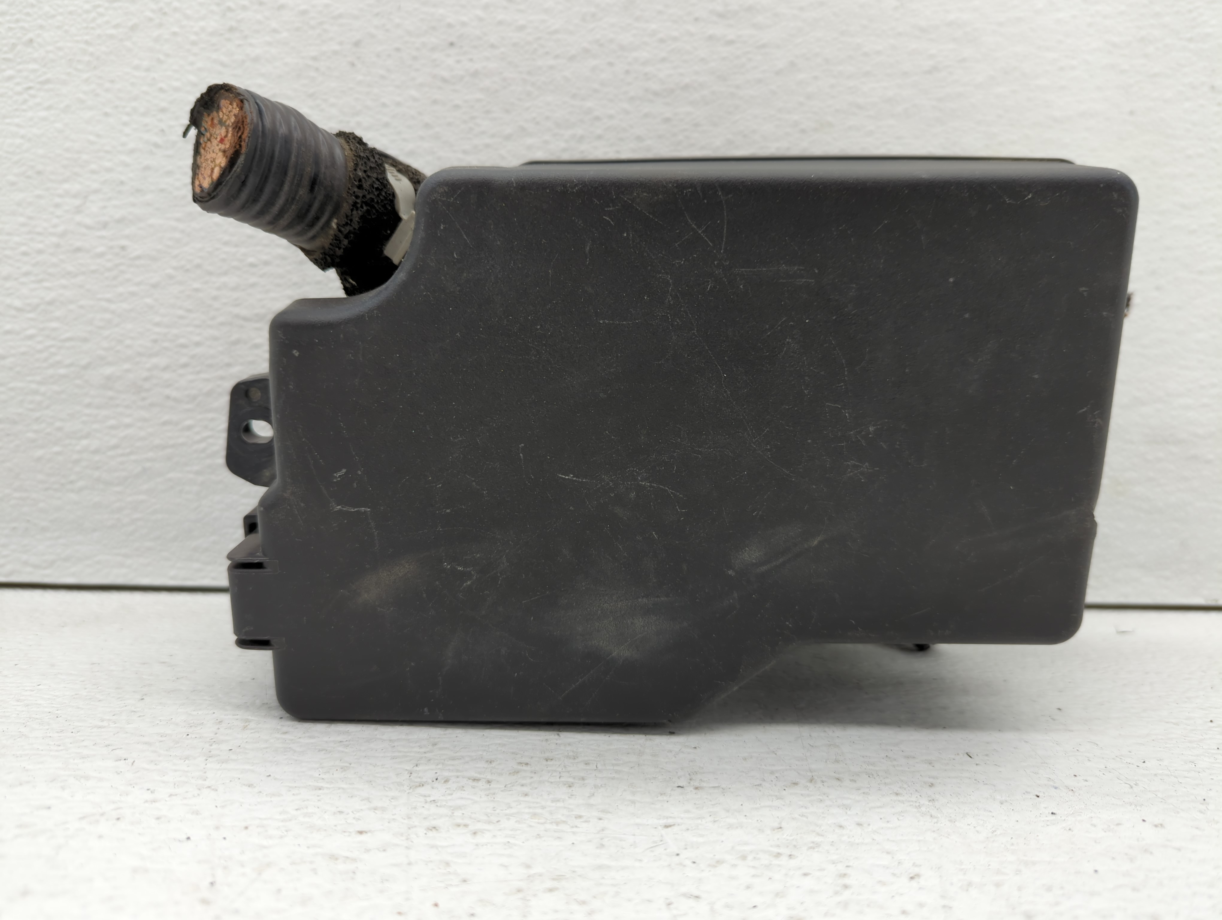 2011-2012 Mazda 3 Chassis Control Module Ccm Bcm Body Control Bbm6-66761 560889 - Oemusedautoparts1.com