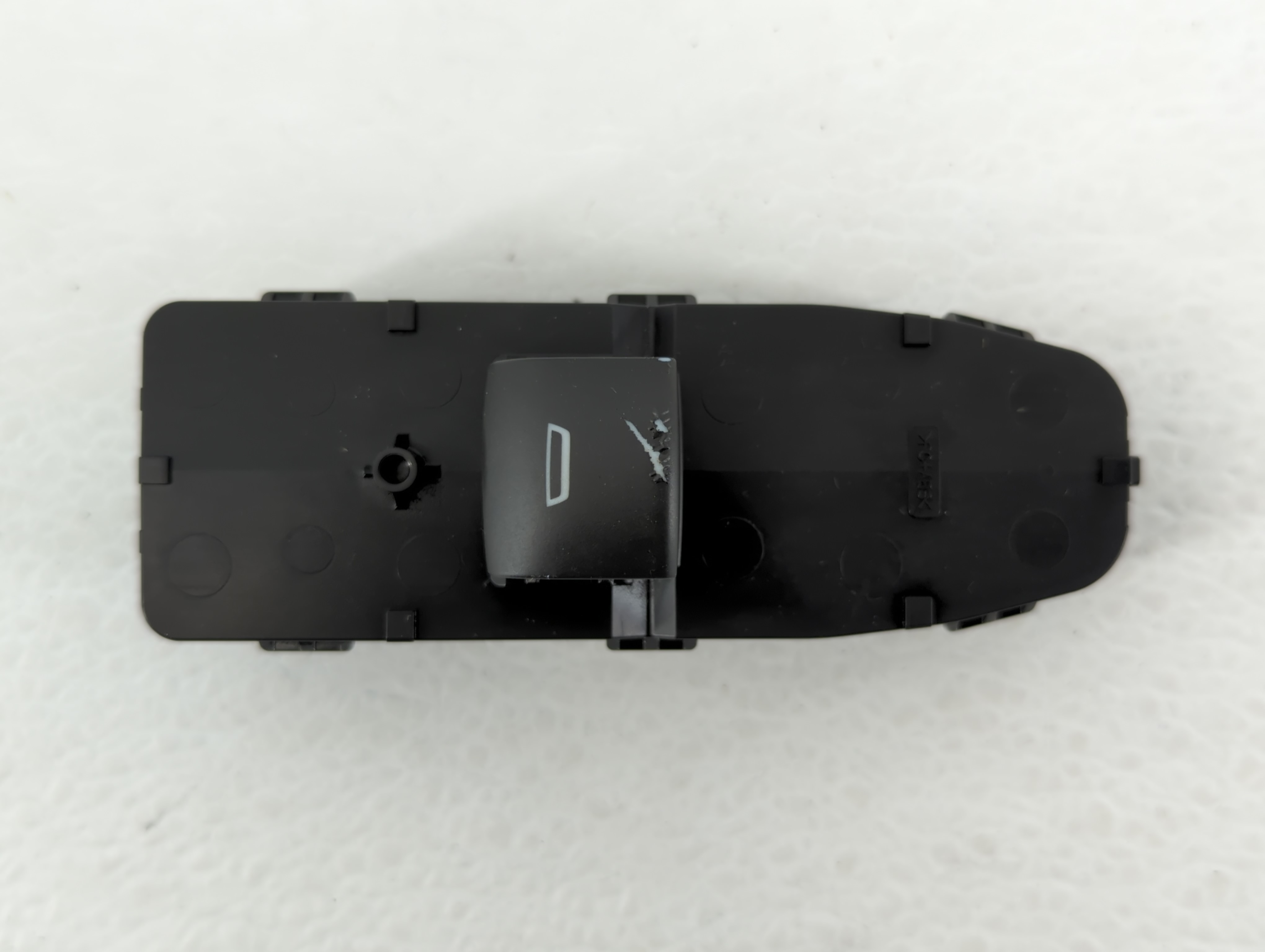 Picture of 2018-2022 Chevrolet Traverse Passenger Right Power Window Switch 84139696 561538