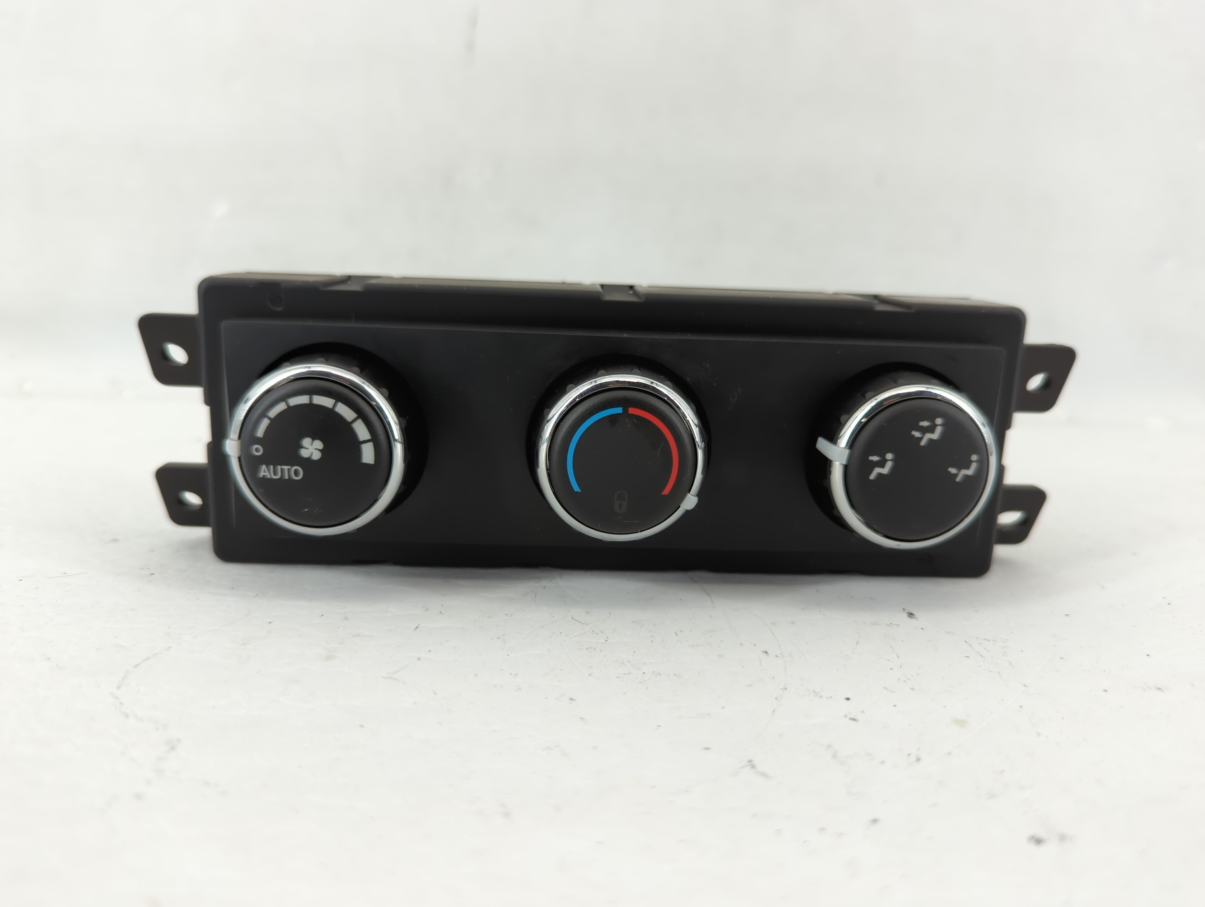 2012-2016 Chrysler Town & Country Ac Heater Climate Control 55111313ab 561704 - Oemusedautoparts1.com