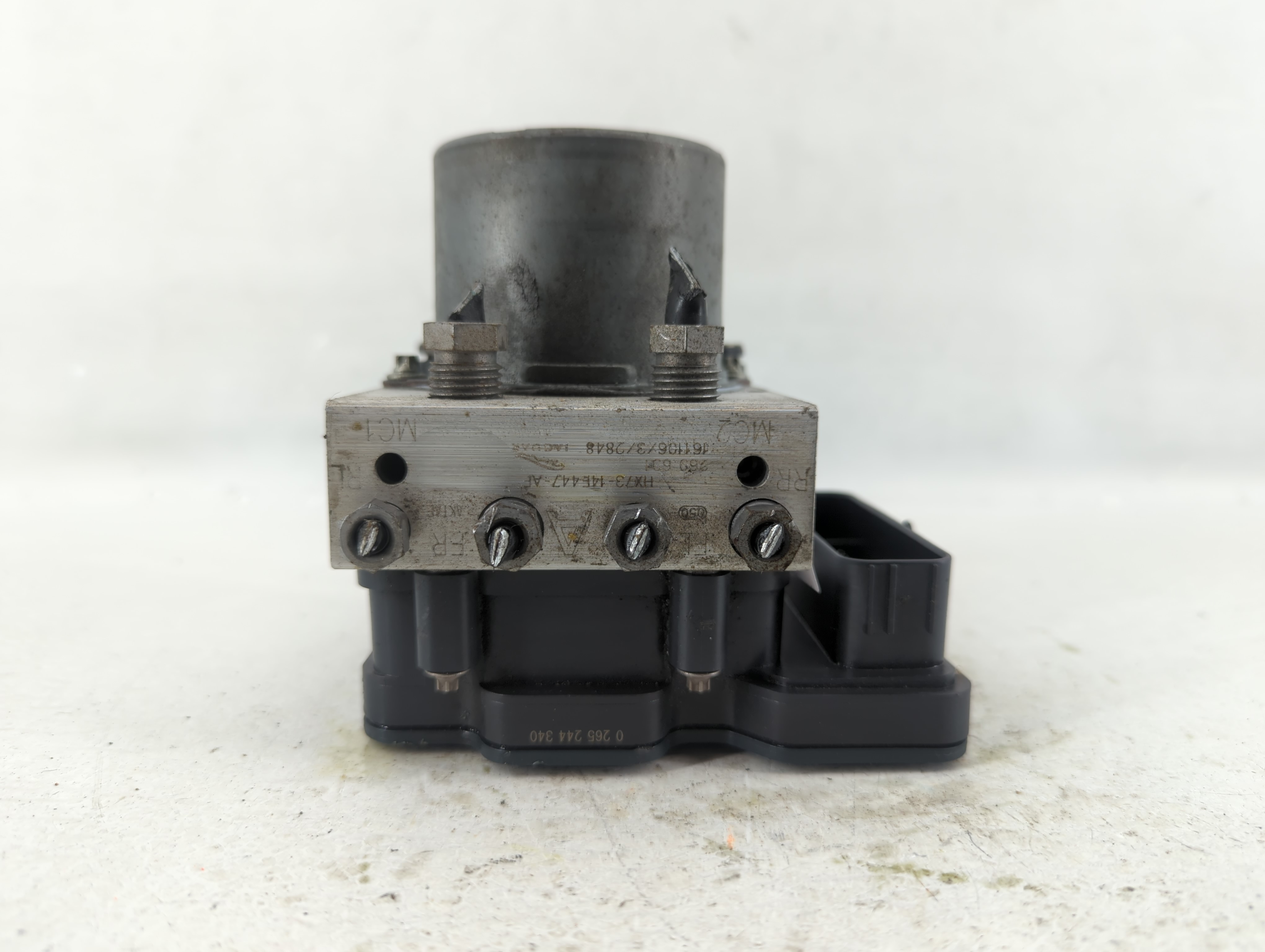 Jaguar E-pace Abs Pump Control Module 561961 - Oemusedautoparts1.com