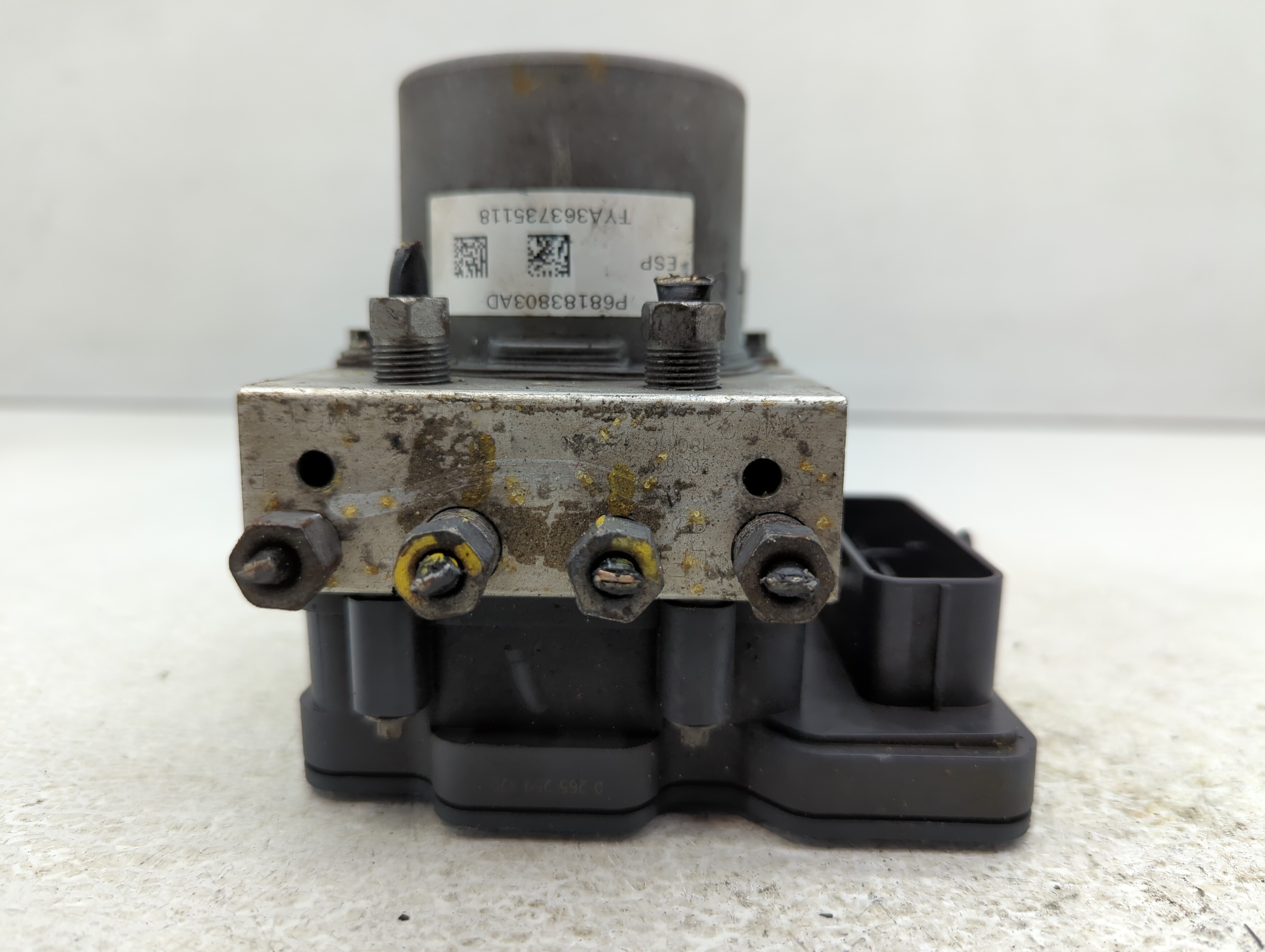 Picture of Dodge Caravan Abs Pump Control Module 562765