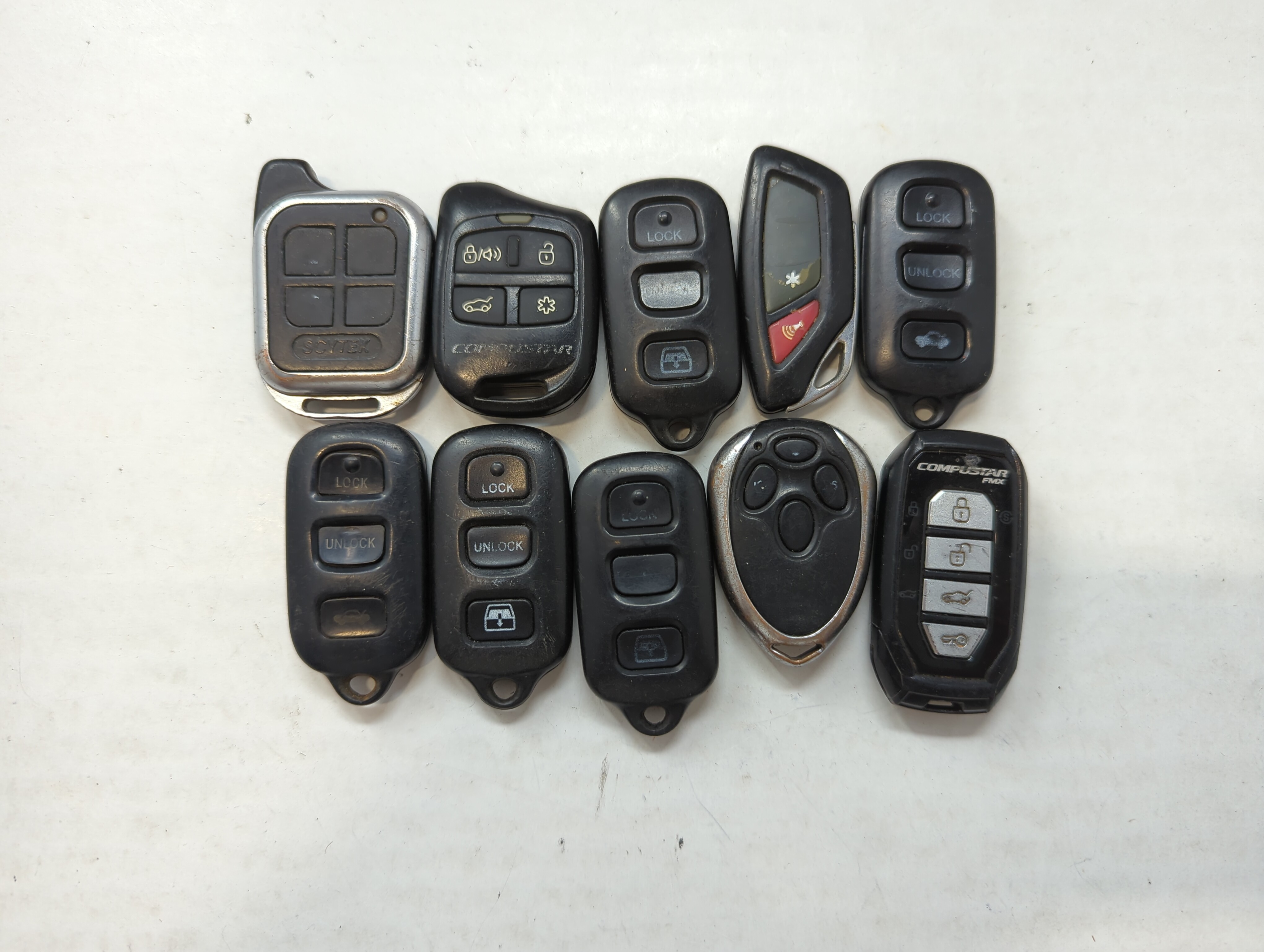 Picture of Lot of 10 Aftermarket Keyless Entry Remote Fob MIXED FCC IDS MIXED PART 563241