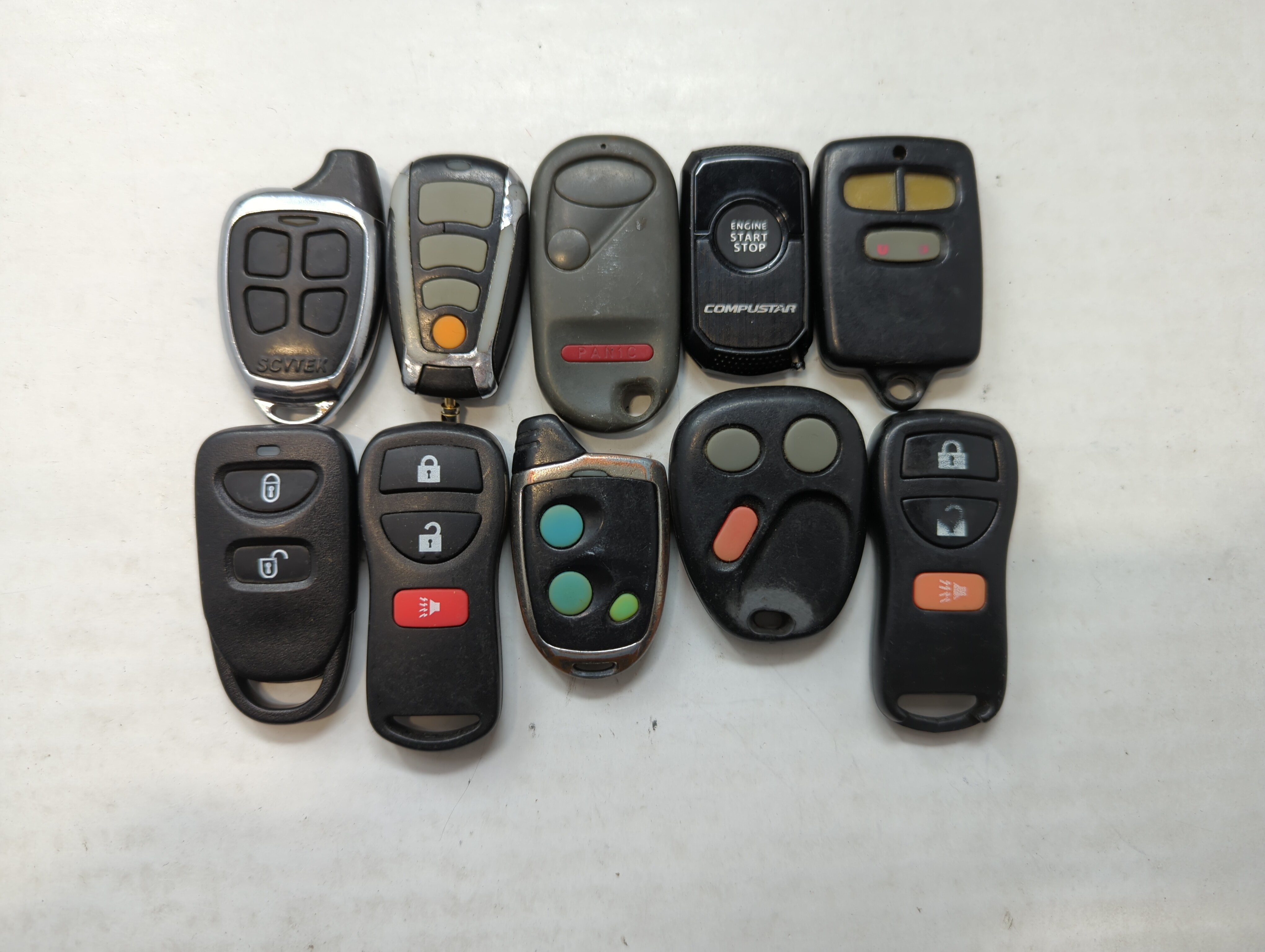 Picture of Lot of 10 Aftermarket Keyless Entry Remote Fob MIXED FCC IDS MIXED PART 563558
