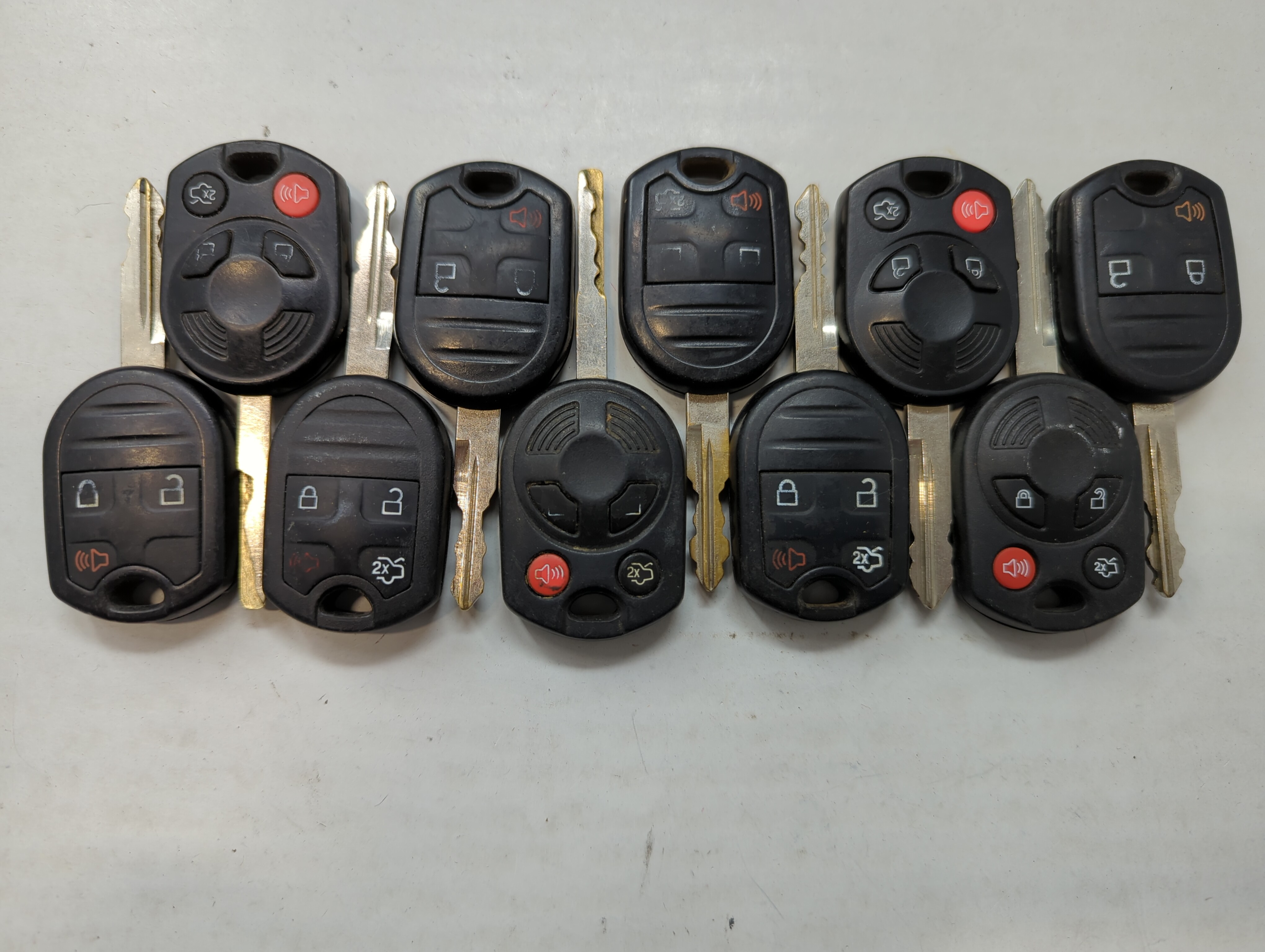 Picture of Lot of 10 Aftermarket Ford Keyless Entry Remote Fob MIXED FCC IDS MIXED 563587