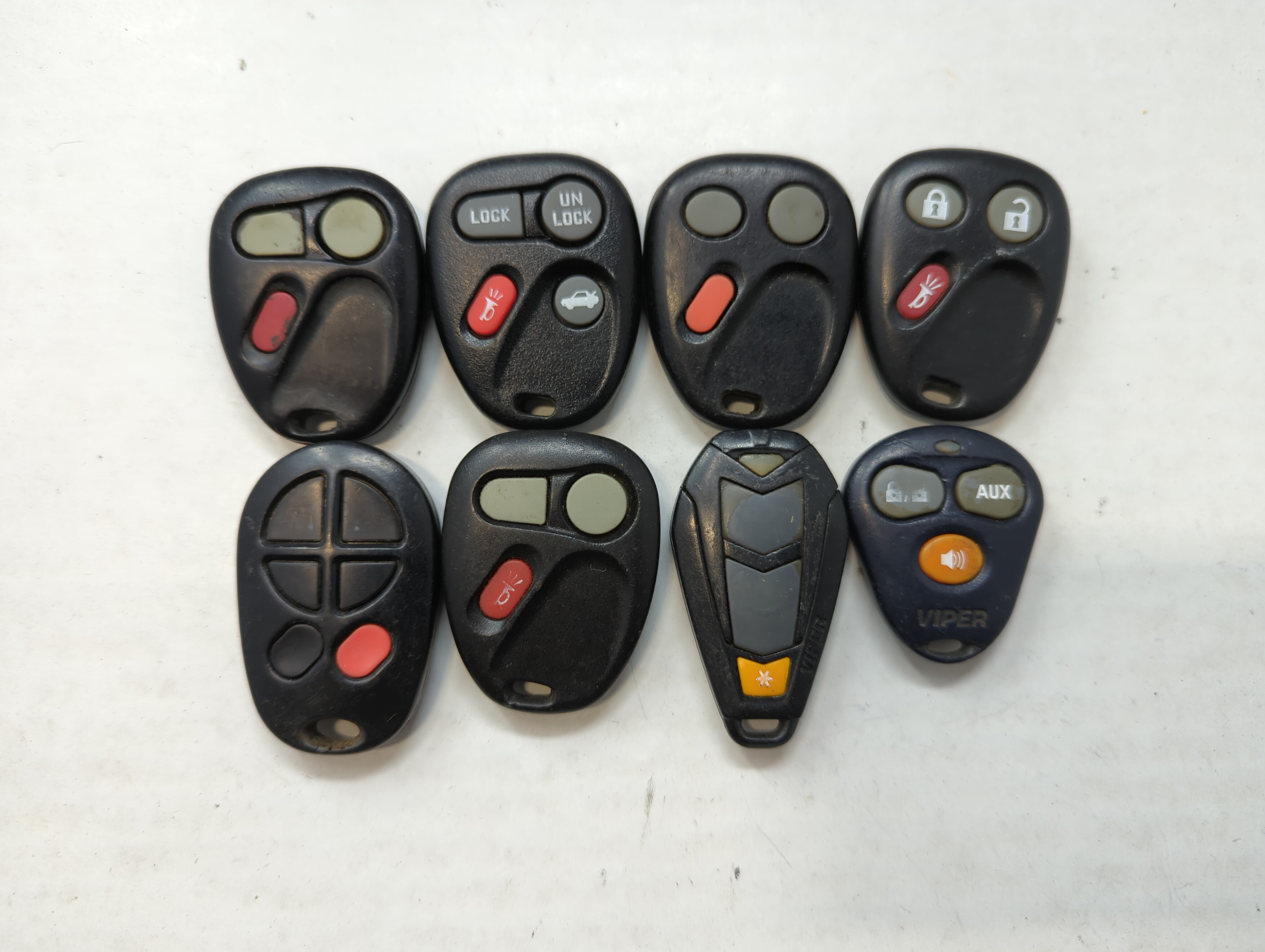 Picture of Lot of 10 Aftermarket Keyless Entry Remote Fob MIXED FCC IDS MIXED PART 563589